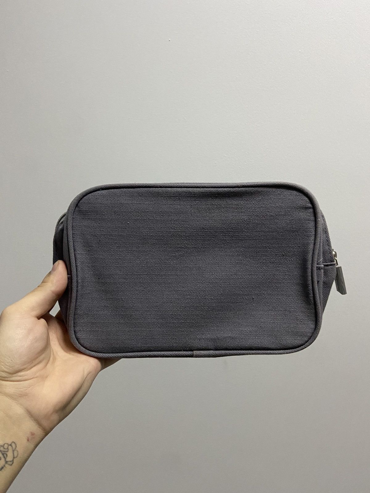 Issey Miyake × Vintage Issey miyake pouch small logo bag zip vintage Size ONE SIZE - 3 Thumbnail