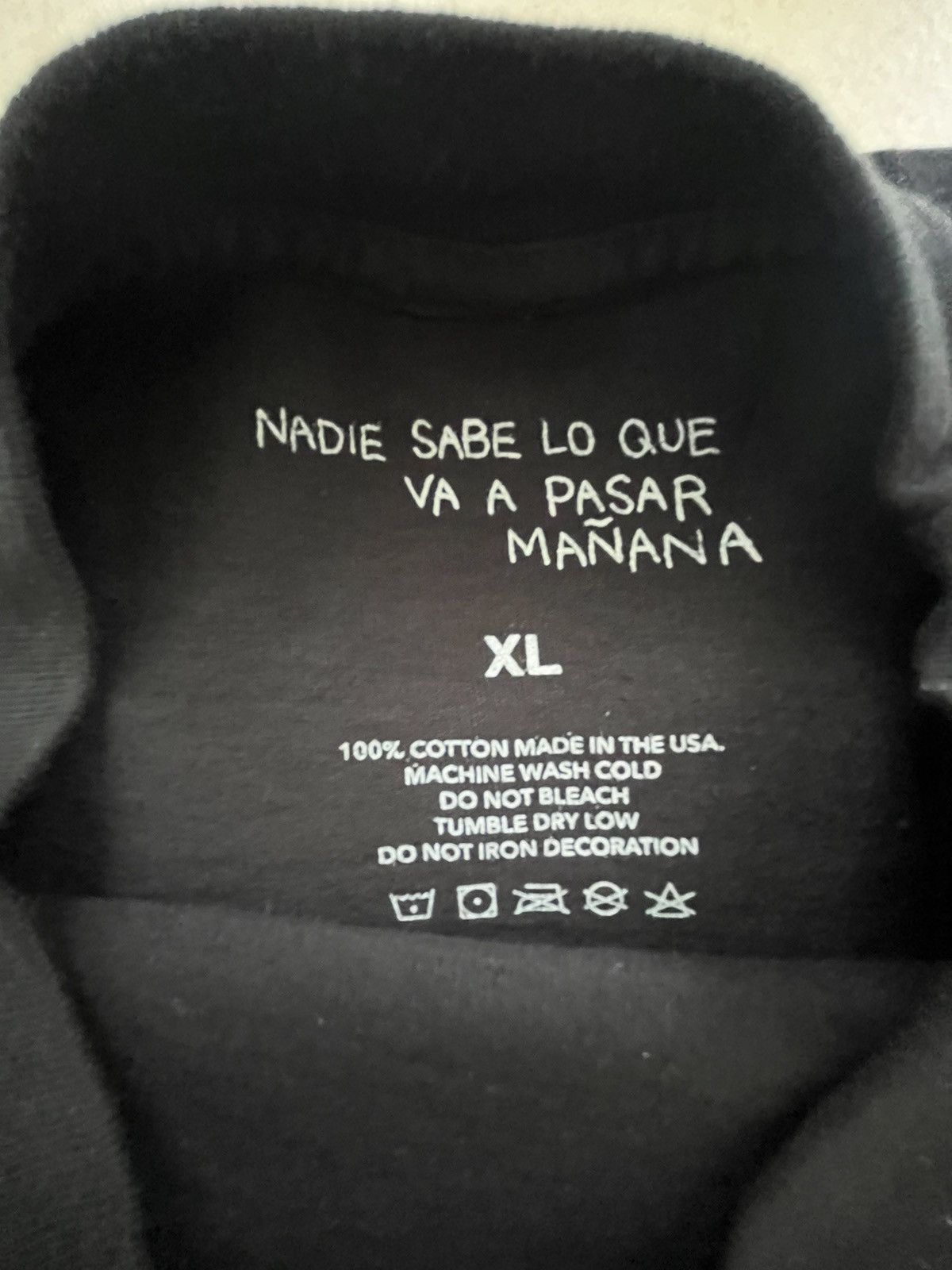 Vintage BAD BUNNY TSHIRT CARIBBEAN CINEMAS Size US XL / EU 56 / 4 - 2 Thumbnail