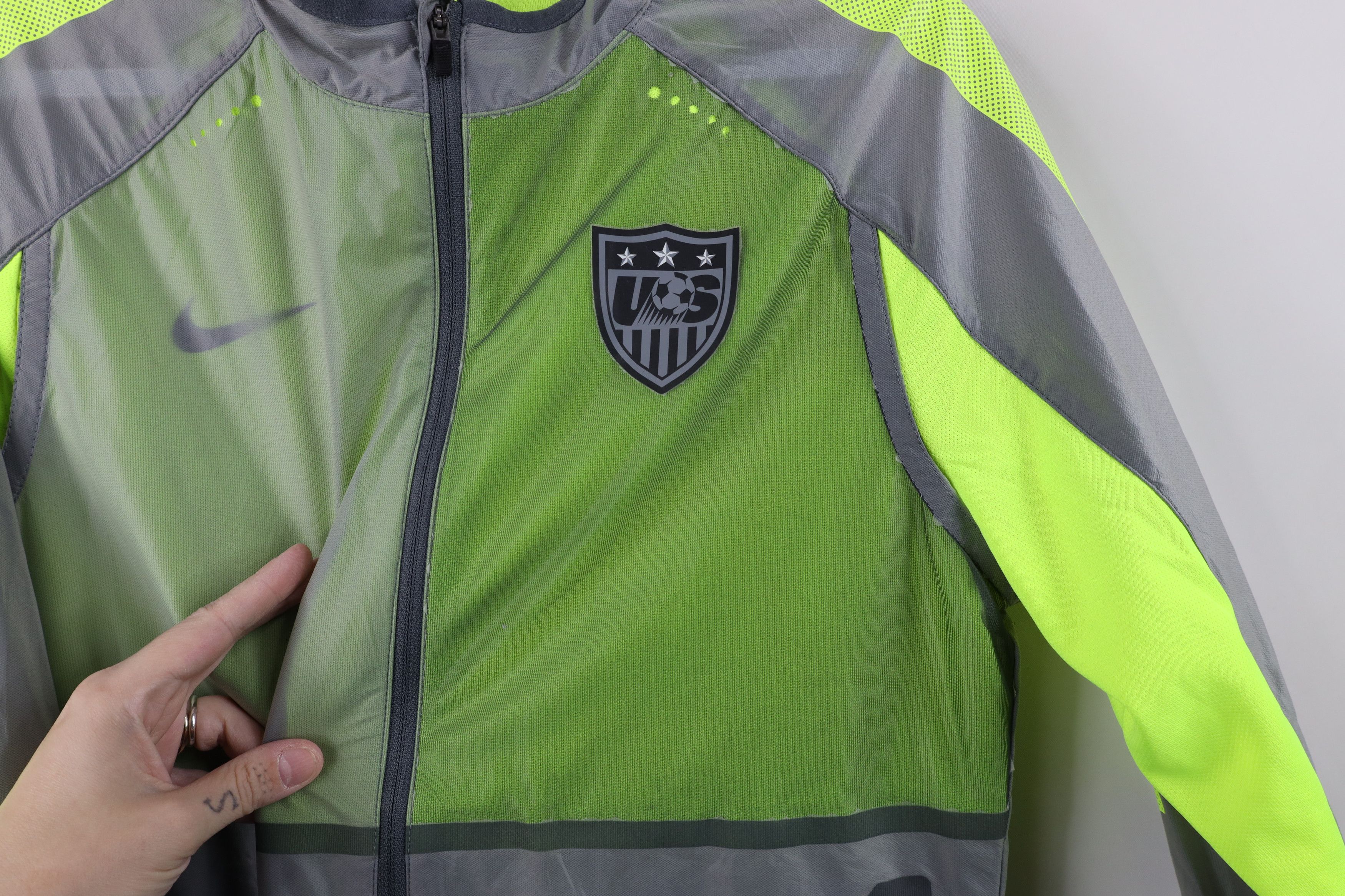 Nike Nike Spell Out Reflective Team USA Soccer Rain Jacket Size US S / EU 44-46 / 1 - 5 Thumbnail