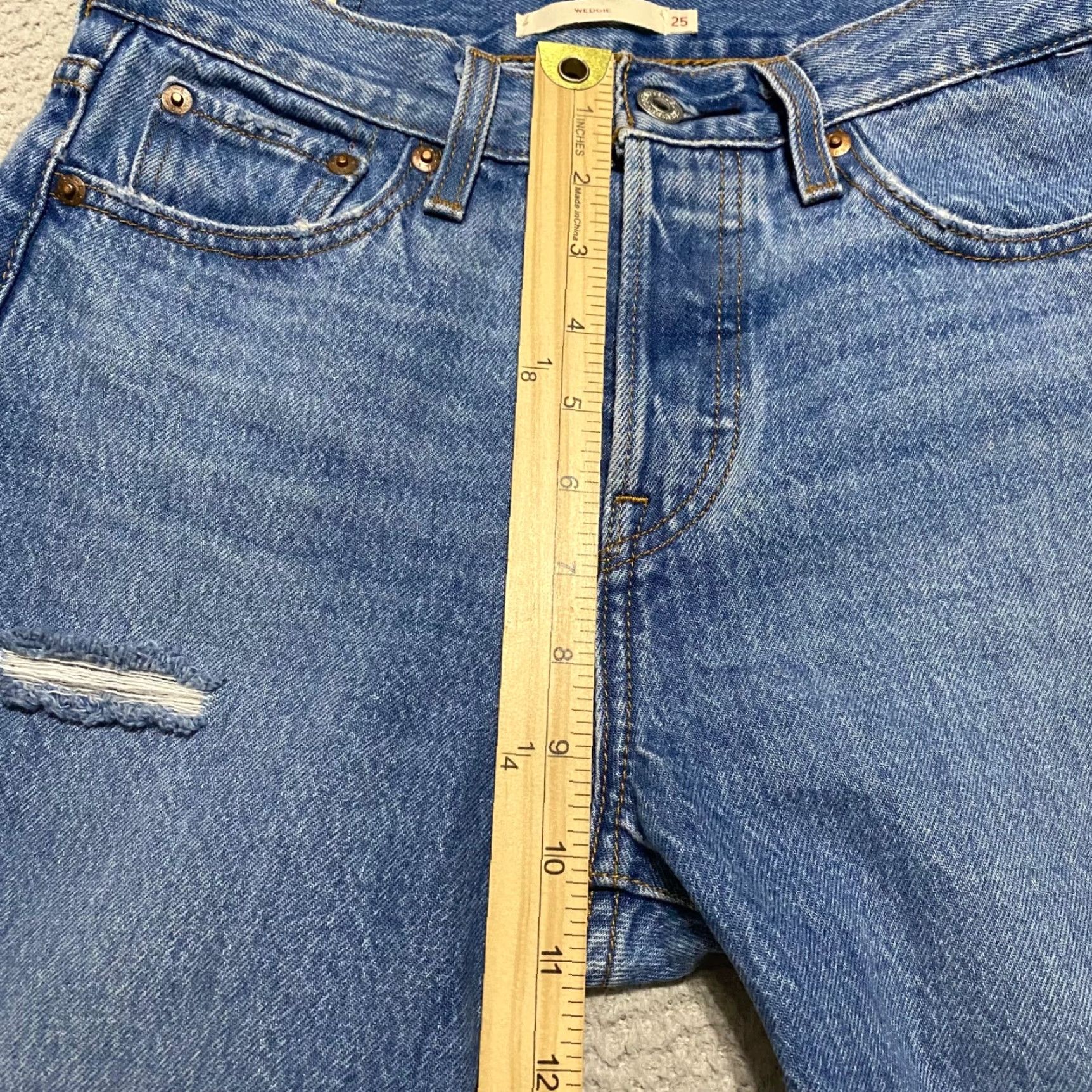 Levi's Levi's Womens 25 Jeans Blue Denim Wedgie Straight Button Fly Distressed Premium Size 42" / US 20 - 7 Thumbnail