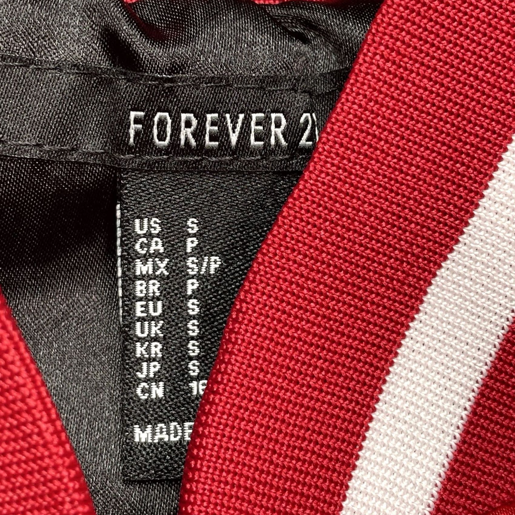 Forever 21 VINTAGE David Bowie Red Bomber Jacket Limited Edition ADULT S Bomber Jacket Red 80s Music Limited Edition Mens Womens Boys Girls Size US S / EU 44-46 / 1 - 5 Thumbnail