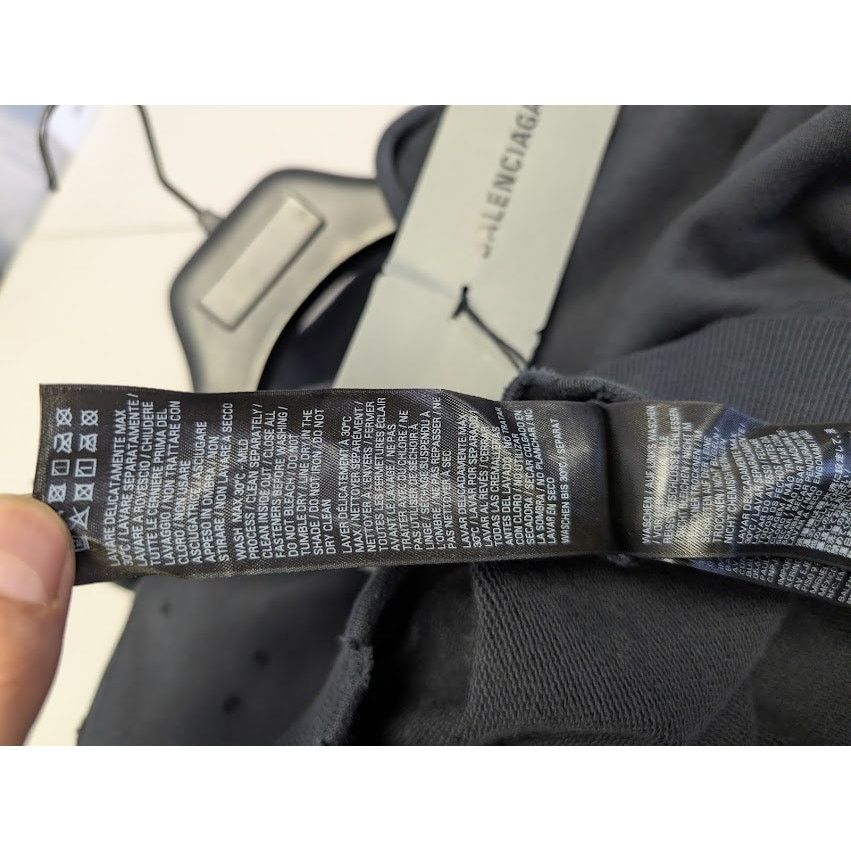 Balenciaga o1rshd1 Planet Earth Molleton Arch Zip-Up Hoodie in Black Size US M / EU 48-50 / 2 - 17 Thumbnail