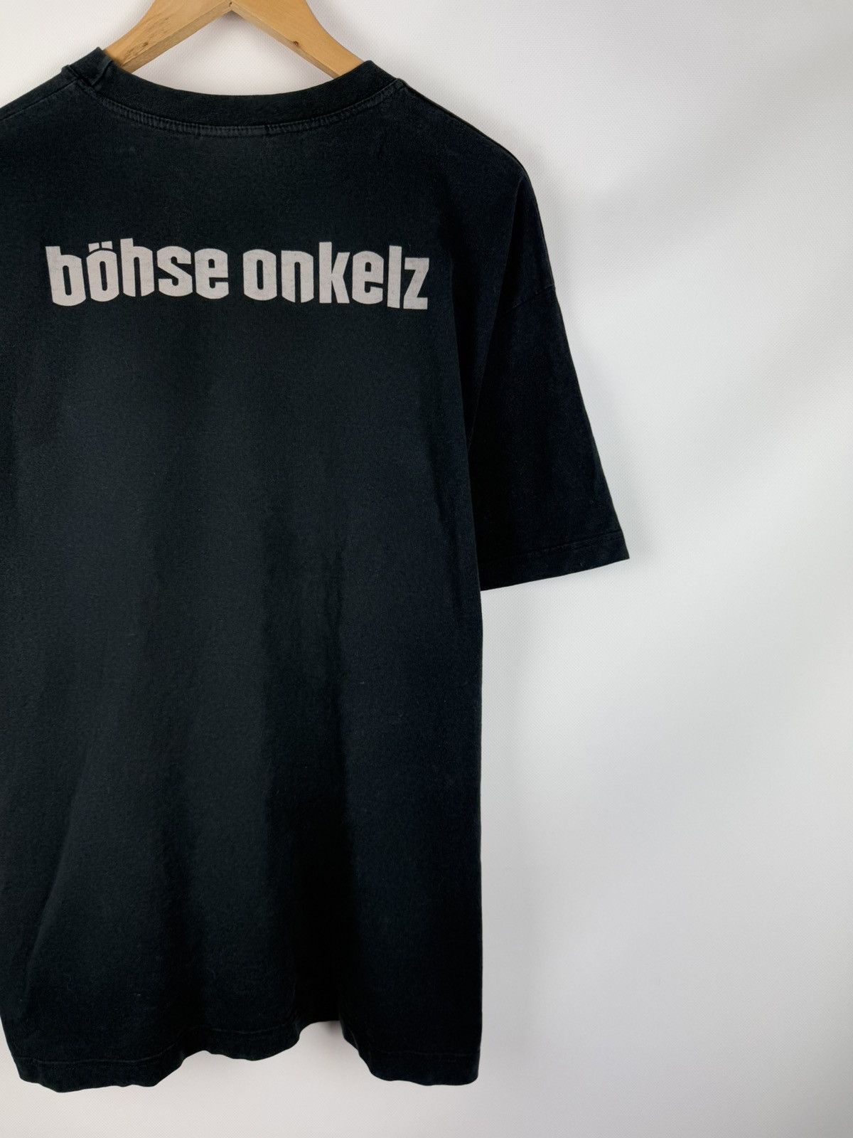 Band Tees × Vintage Bohse Onkelz Ach, Sie Suchen Streit Vintage Band T Shirt Tee Size US XL / EU 56 / 4 - 14 Thumbnail