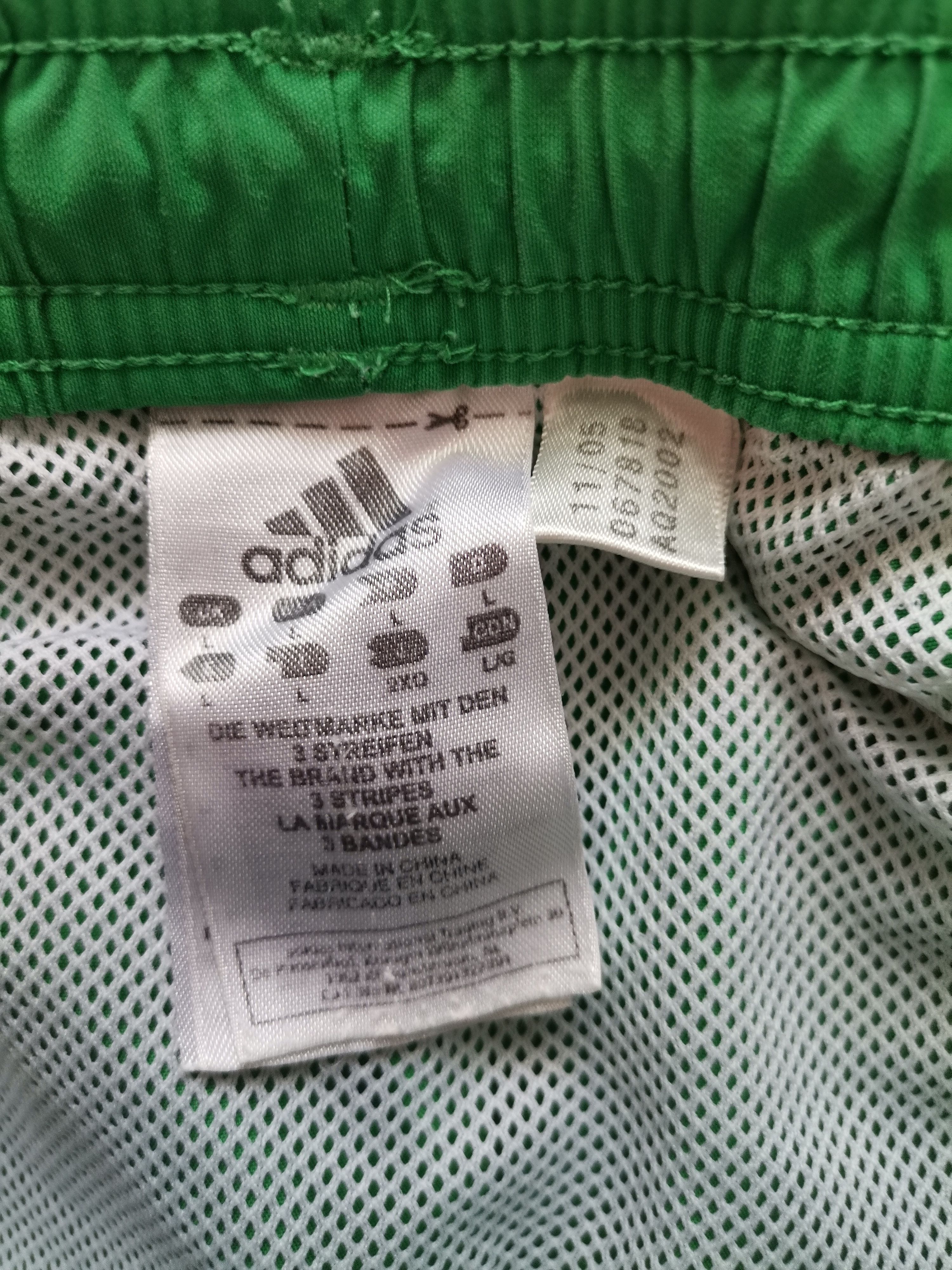 Adidas × Vintage Vintage Adidas Shorts Size US 32 / EU 48 - 2 Thumbnail
