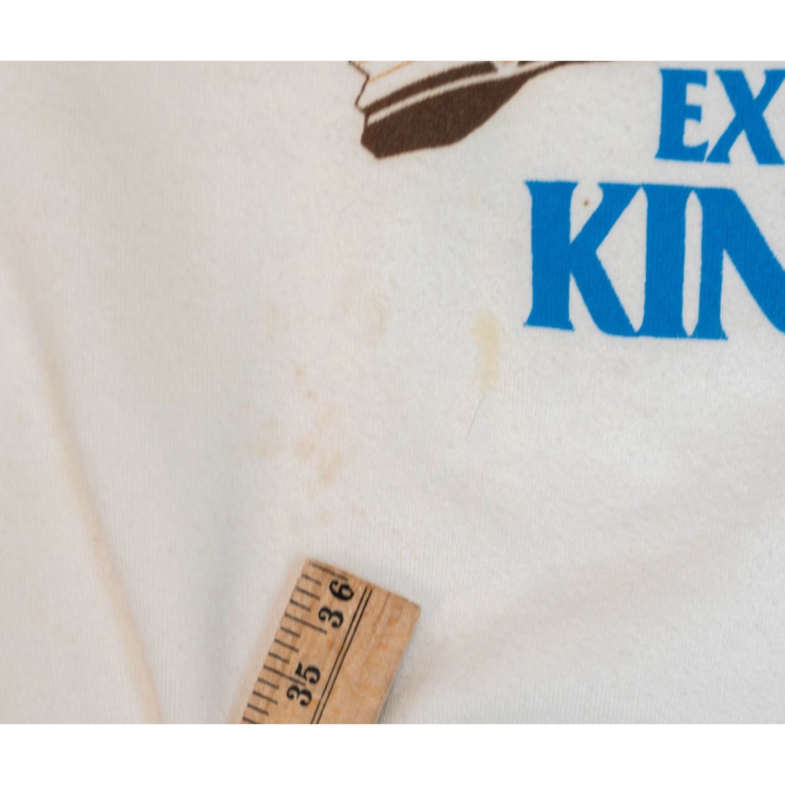 Fruit Of The Loom VINTAGE Milky Way Candy Men XL Crewneck Sweatshirt White 90s Snack Promo Castle Sweatshirt Mens XL Black Size US L / EU 52-54 / 3 - 7 Thumbnail