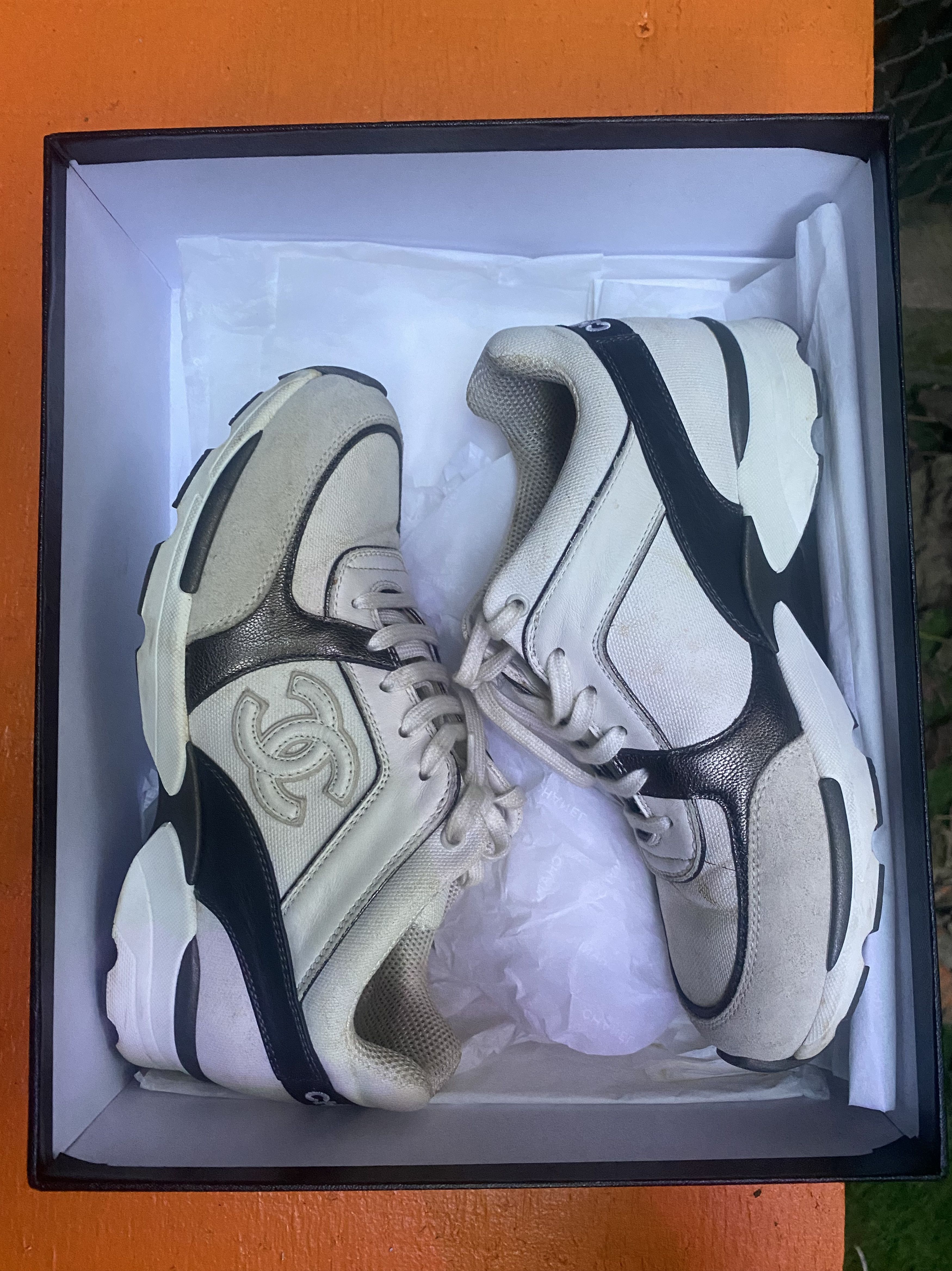 Chanel Chanel CC Logo Sneaker Size US 6.5 / IT 36.5 - 1 Thumbnail