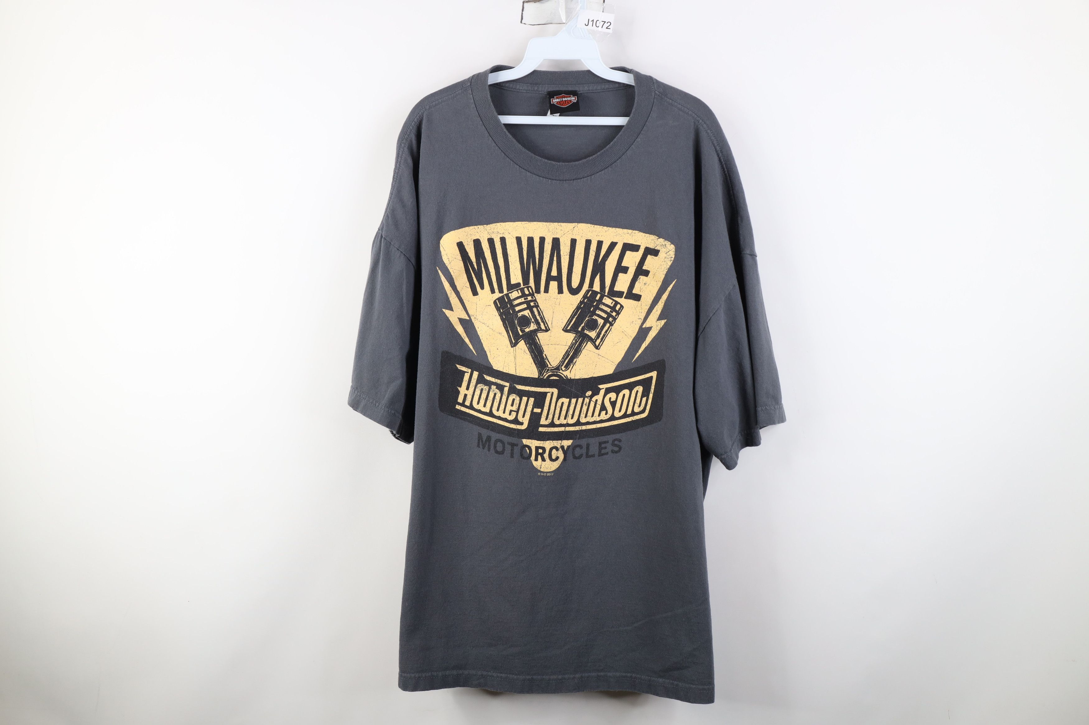 Harley Davidson Vintage Y2K Harley Davidson Motorcycles Lightning T-Shirt Size US XXL / EU 58 / 5 - 1 Thumbnail