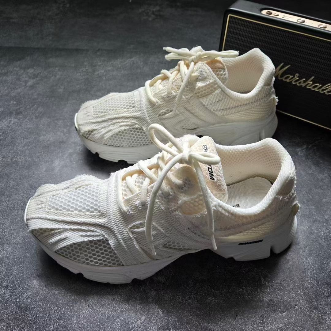 Balenciaga Balenciaga Distressed White Lowtop Sneakers 41 Men Size US 8.5 / EU 41-42 - 1 Thumbnail