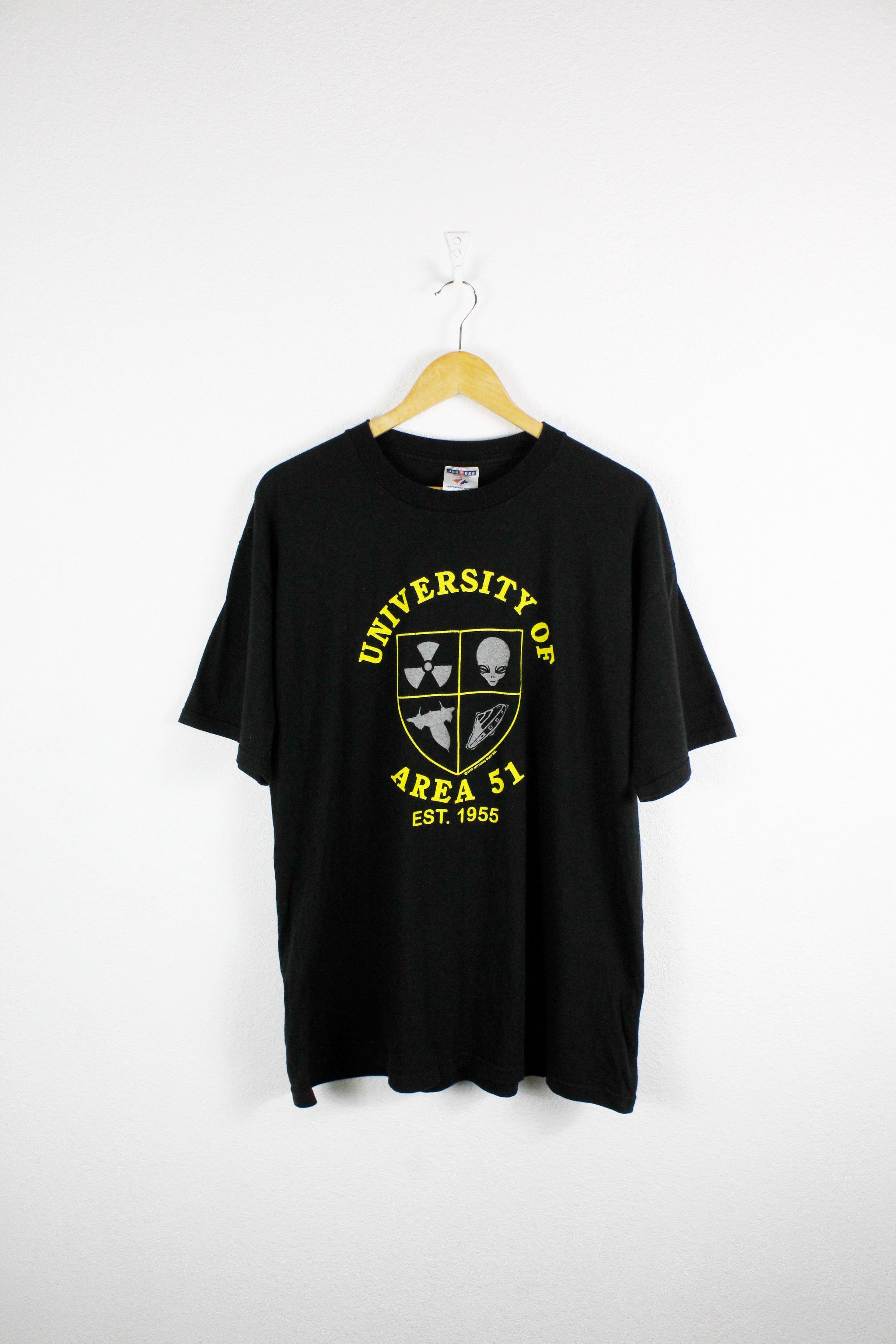 Alien Workshop Vintage 1998 University of Area 51 Graphic Tee T-shirt 90s Size US L / EU 52-54 / 3 - 1 Thumbnail
