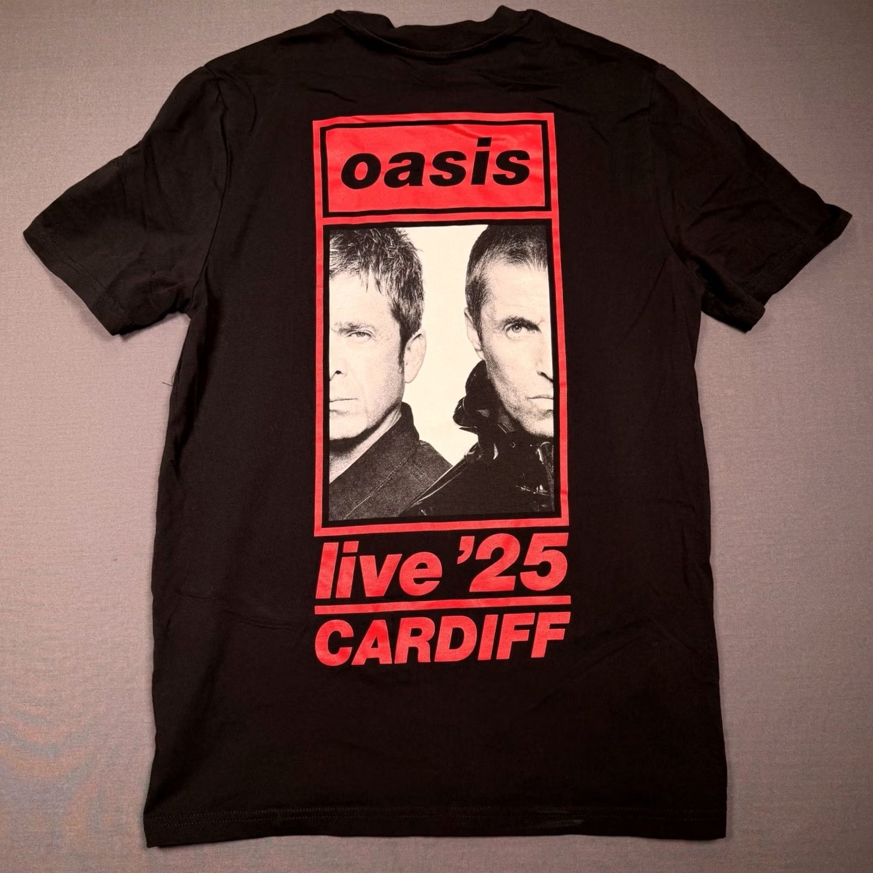 Vintage Oasis Shirt T-Shirt Men S Small Crew Neck Black Tour Live Cardiff ‘25 Band Tee UK Brit Pop Mens Size US S / EU 44-46 / 1 - 2 Thumbnail