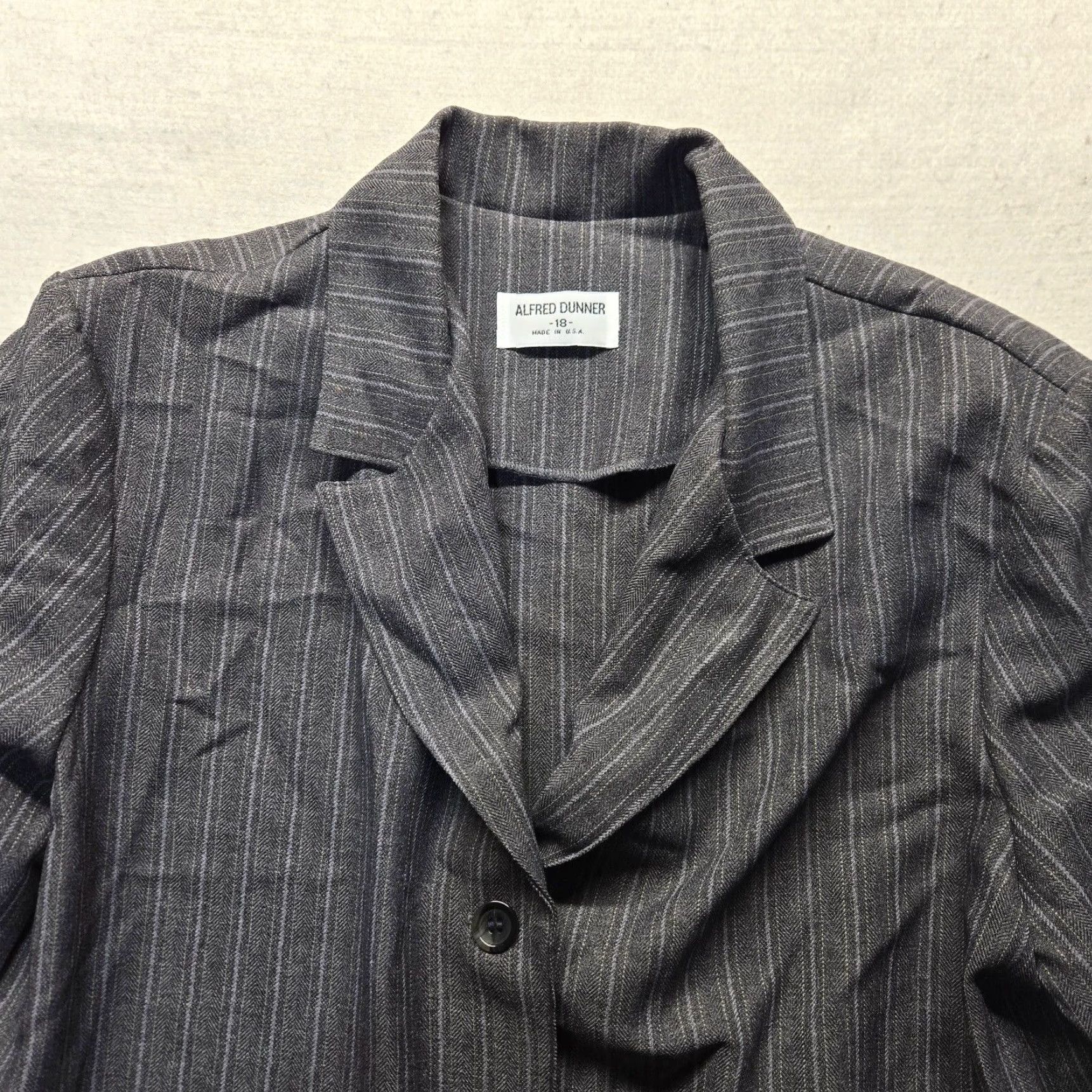 Vintage Alfred Dunner Black Dress Jacket Coat Adult Women's Size 18 18 Black Alfred Dunner Dress Jacket Coat Women Adult Size 18 Black Size XXL / US 16-18 / IT 52-54 - 3 Thumbnail