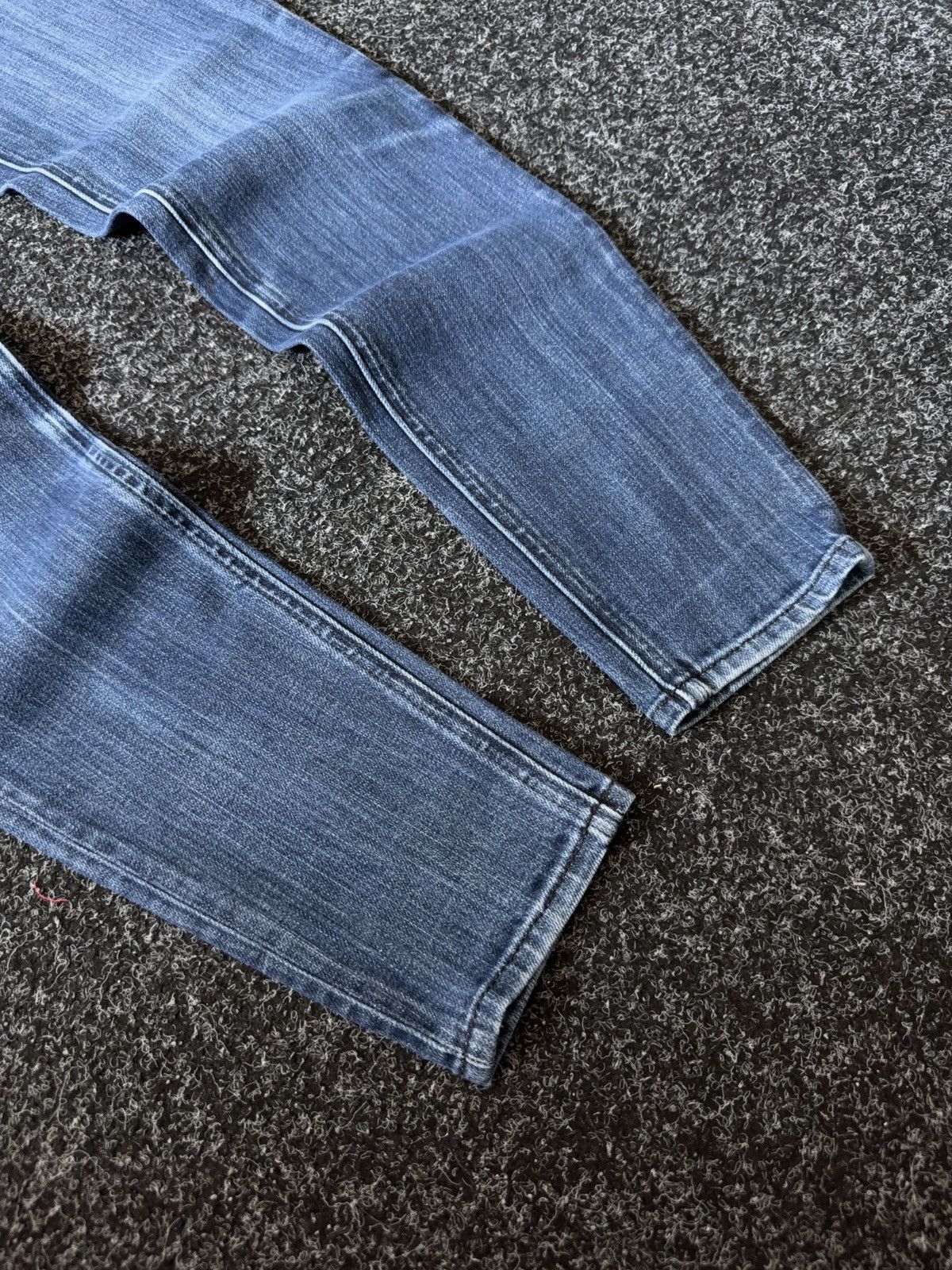 Hugo Boss Y2K retro 00s Luxury Hugo Boss skinny women’s pants Size 25" / US 0 / IT 36 - 4 Thumbnail
