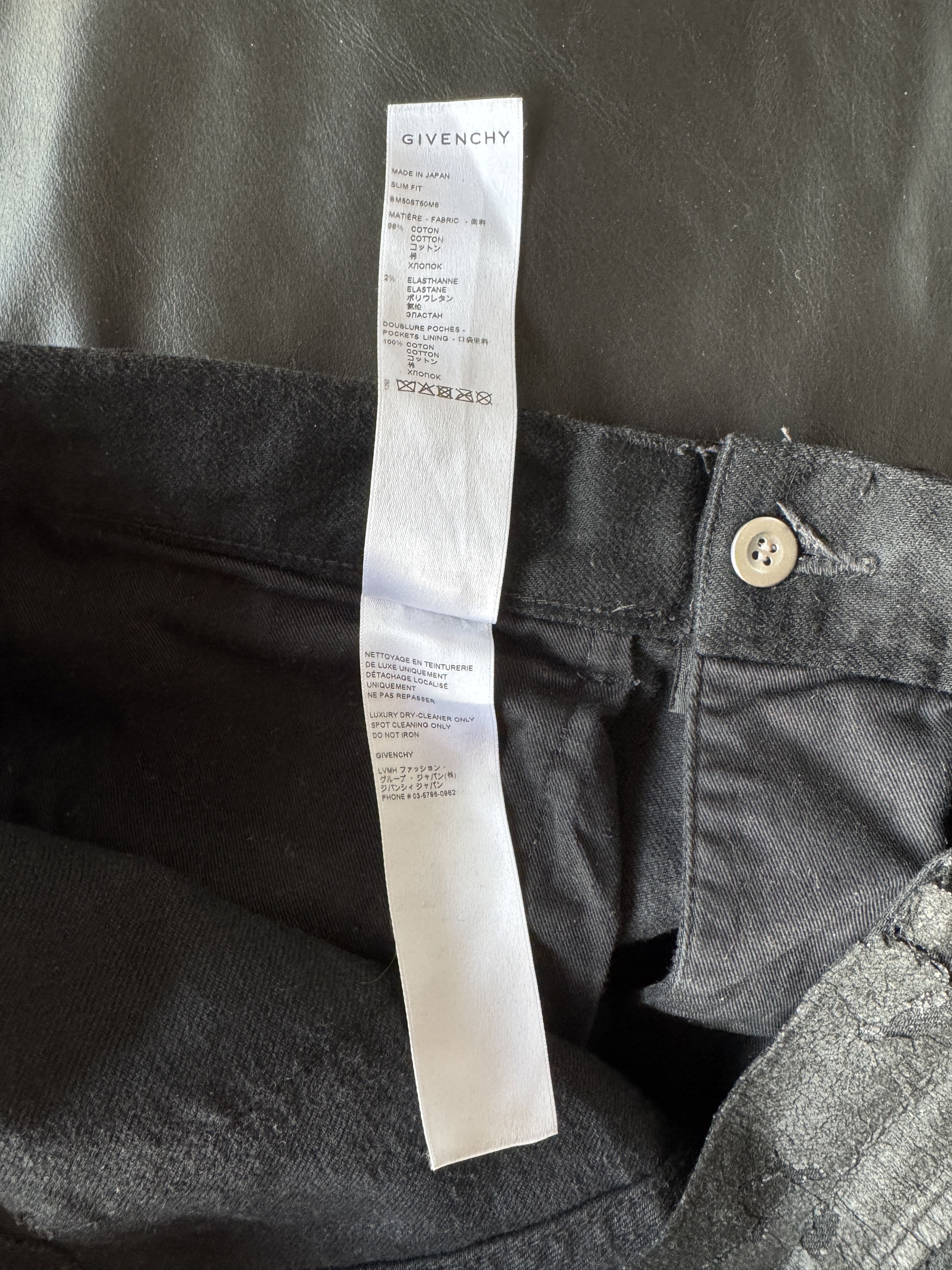 Cracked Paint Slim-Fit Denim Pants – Black