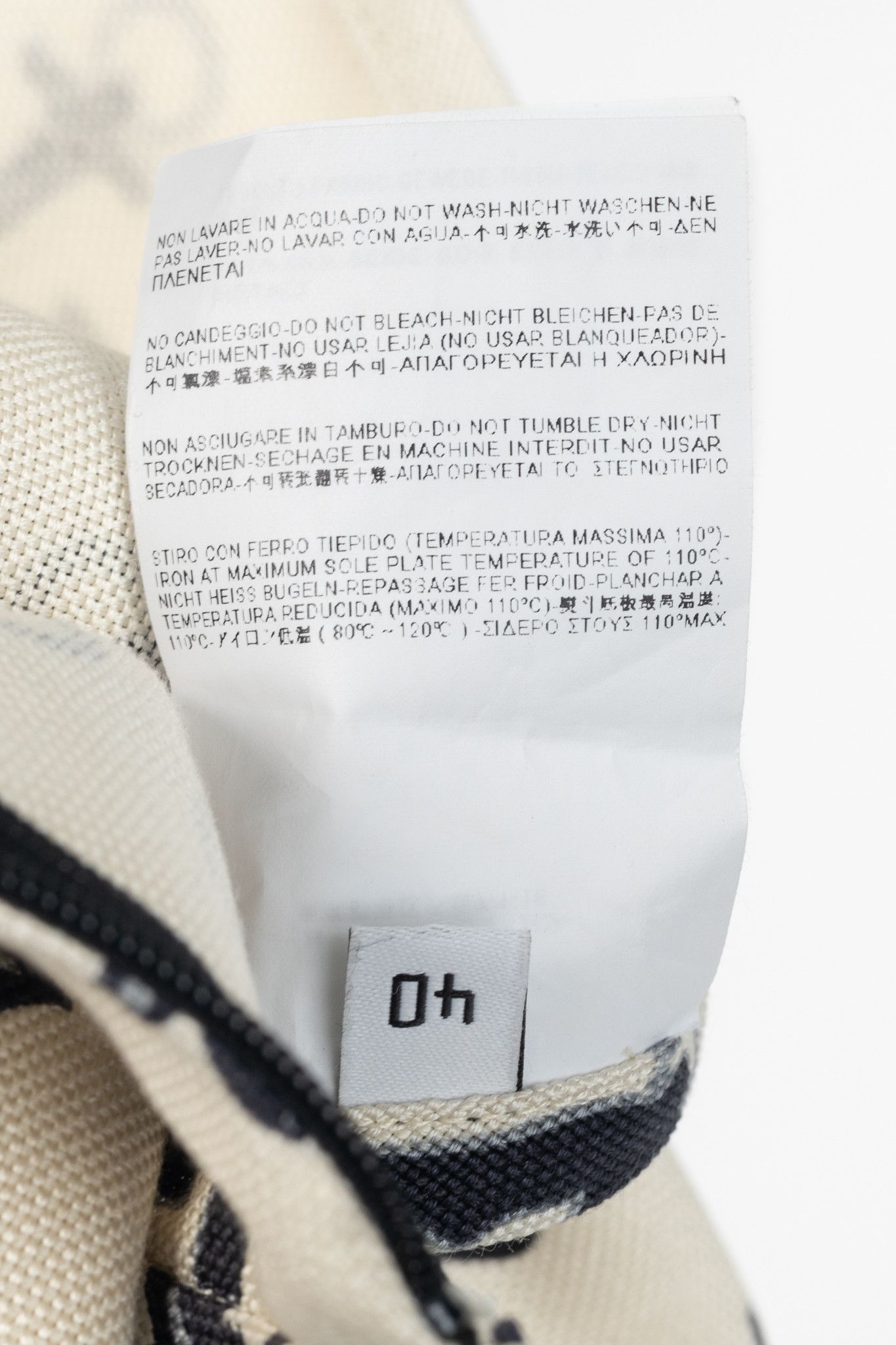 Balenciaga Balenciaga Cream & Black Anchor-Print Silk Mini Skirt Size 29" - 10 Thumbnail