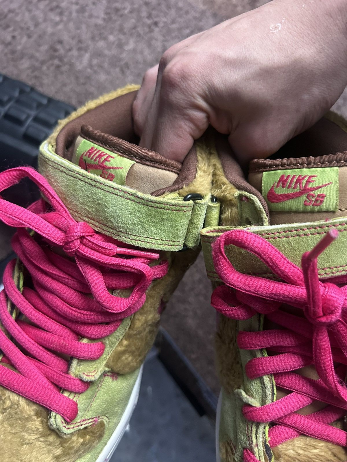 Nike SB Size 9.5 — Nike Dunk Mid Premium SB 'Mama Bear' Size US 9.5 / EU 42-43 - 19 Thumbnail