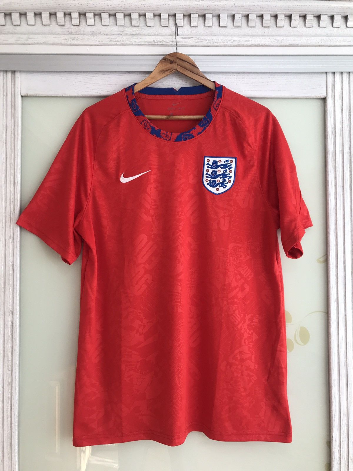 Nike England Euro 2020 Soccer Jersey Football Kit Shirt Size US XL / EU 56 / 4 - 1 Thumbnail