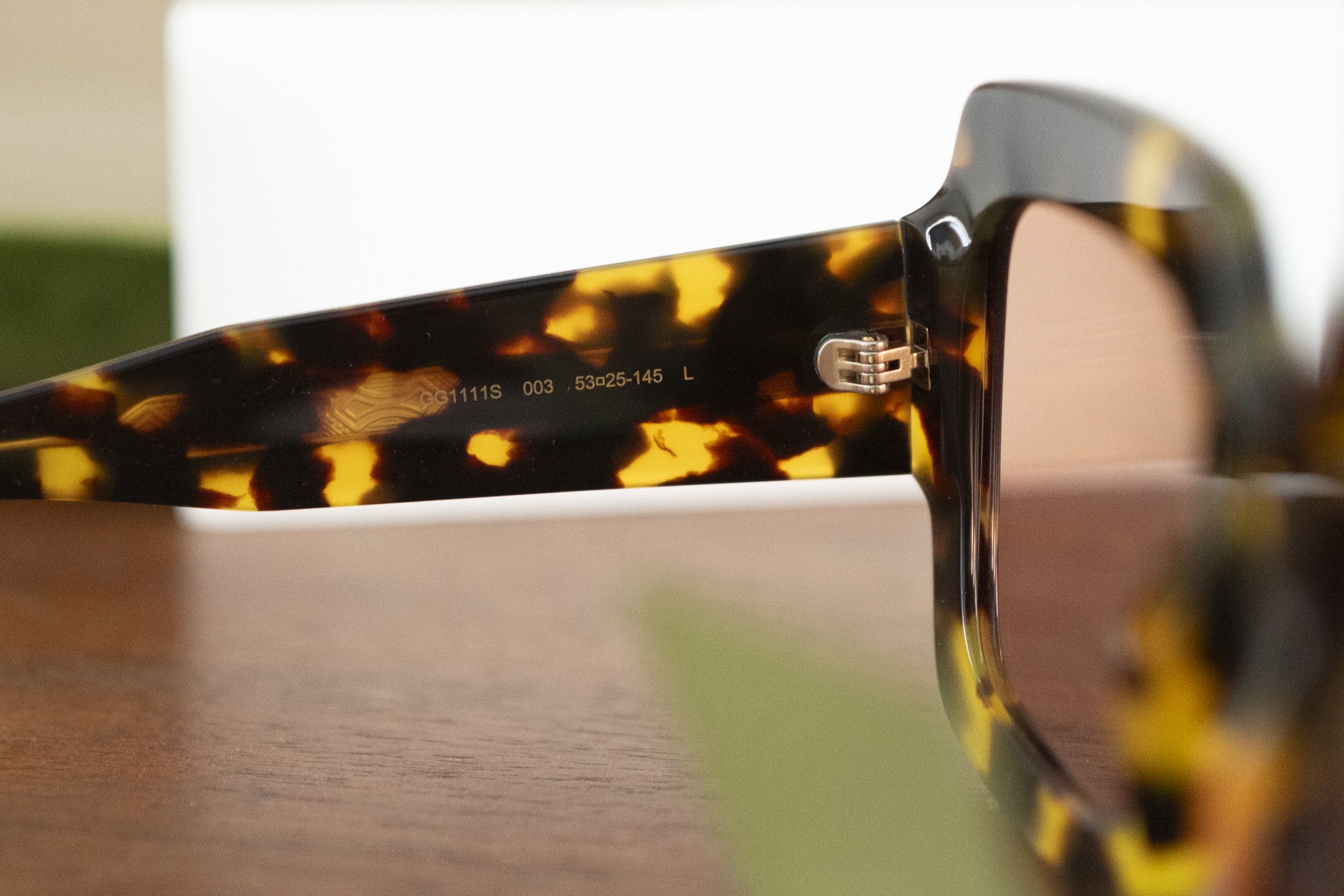 Gucci GUCCI OVERSIZED SUNGLASSES MODEL GG1111S NWT Size ONE SIZE - 4 Thumbnail
