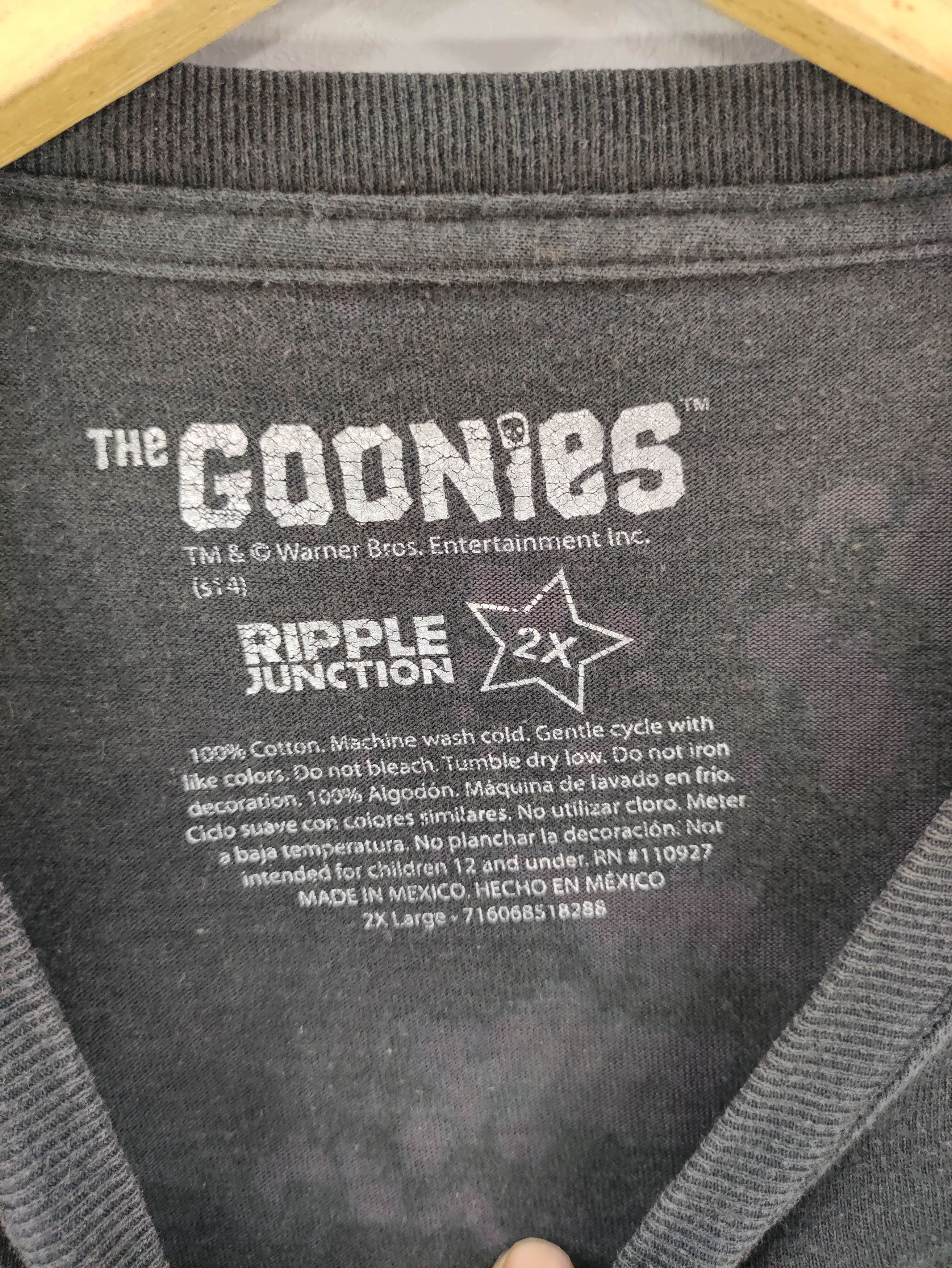 Vintage Vintage The Goonies Movie Hey You Guys Tee Tshirt Size US XL / EU 56 / 4 - 5 Thumbnail