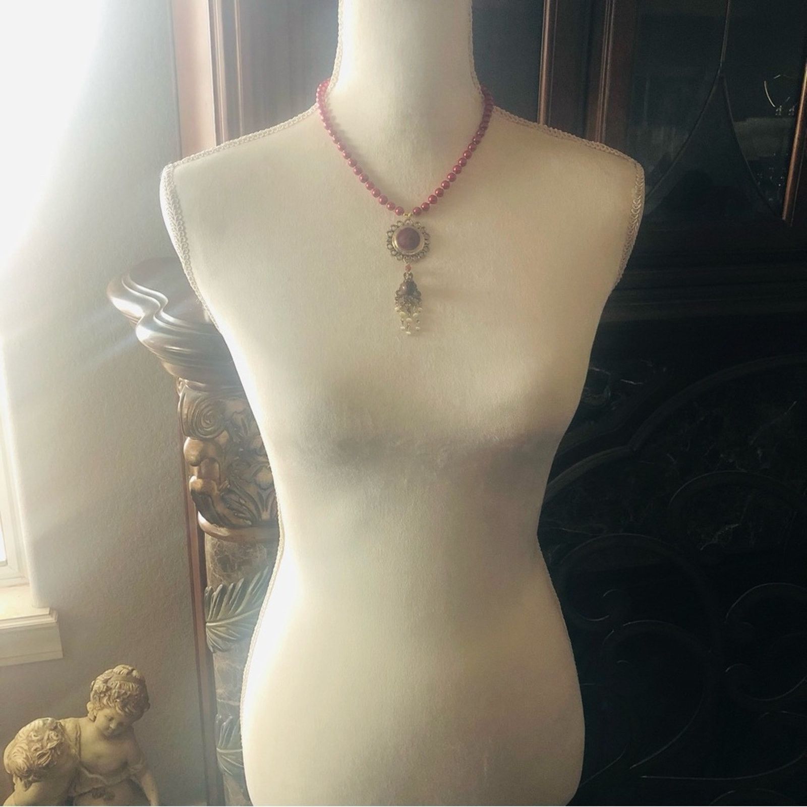Handmade Handcrafted repurpose sunburst chandelier Pearl necklace Size ONE SIZE - 6 Thumbnail