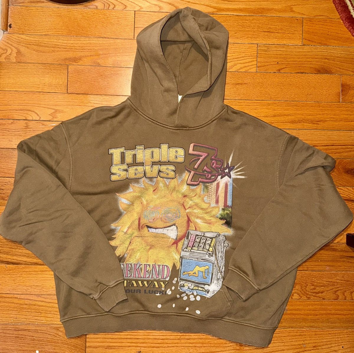 Triple 7’s Miami hoodie size large