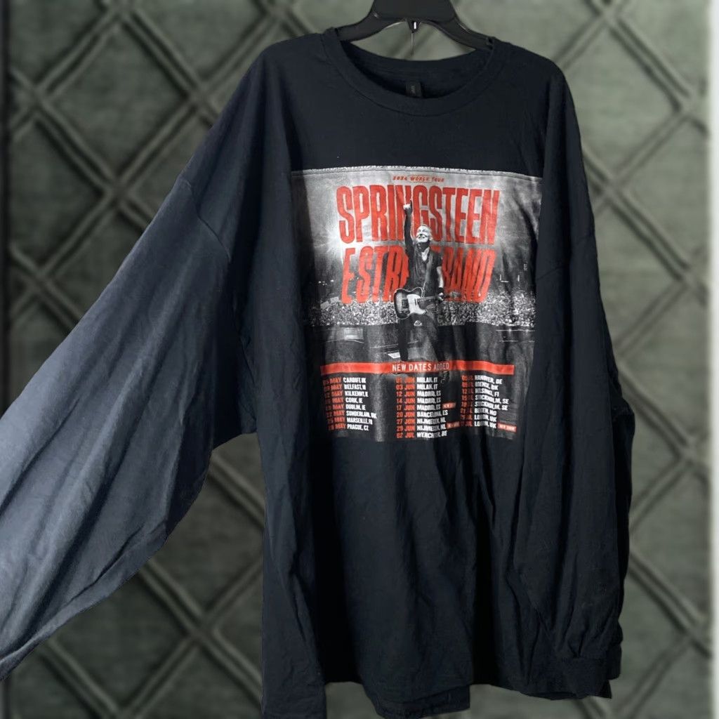 Vintage VINTAGE Bruce Springsteen & The E Street Band 2024 World Tour Long Sleeve Shirt 5XL Size US XXL / EU 58 / 5 - 1 Thumbnail