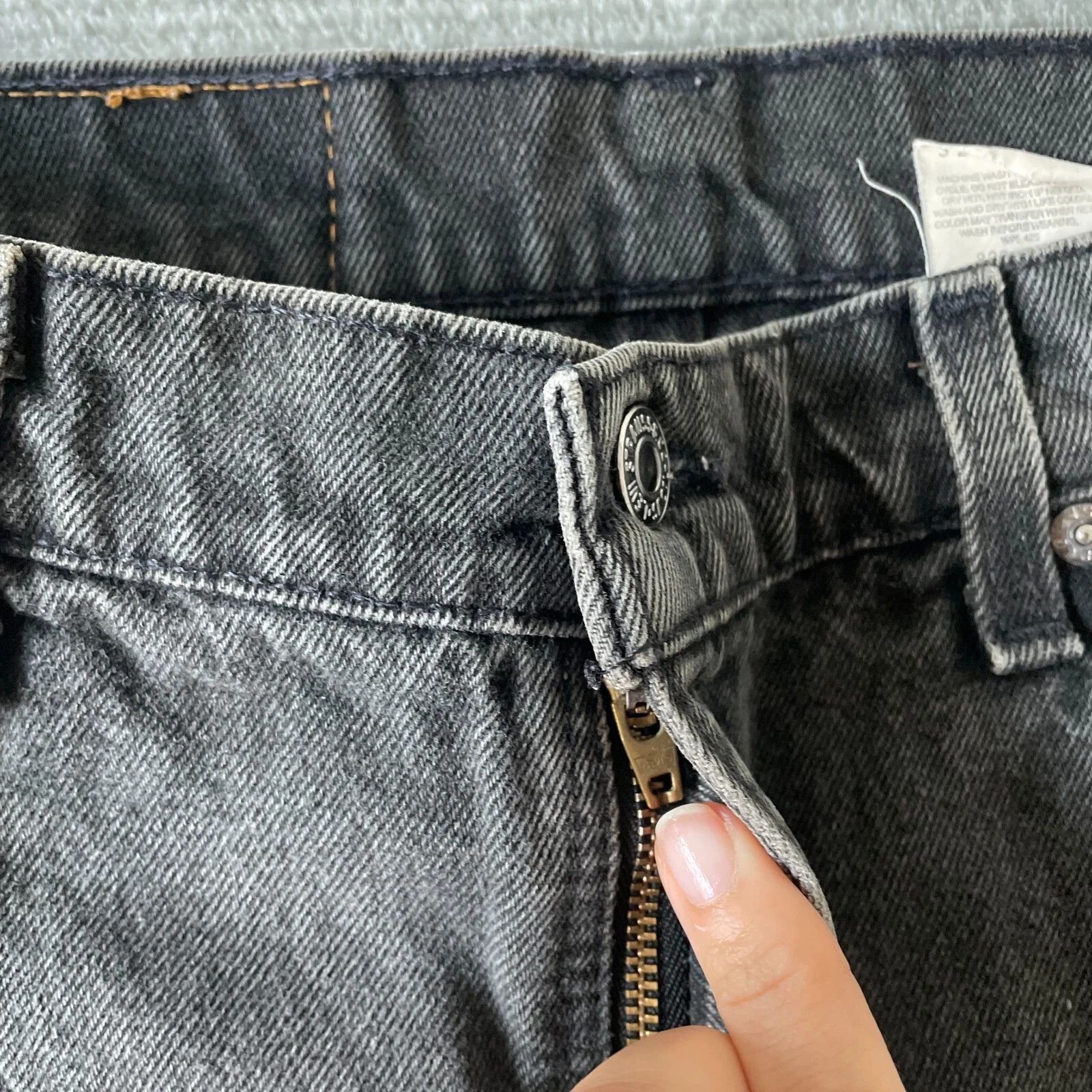 Levi's Vintage Clothing Levi's Vintage Orange Tab 550 90s Shorts Size US 36 / EU 52 - 10 Thumbnail