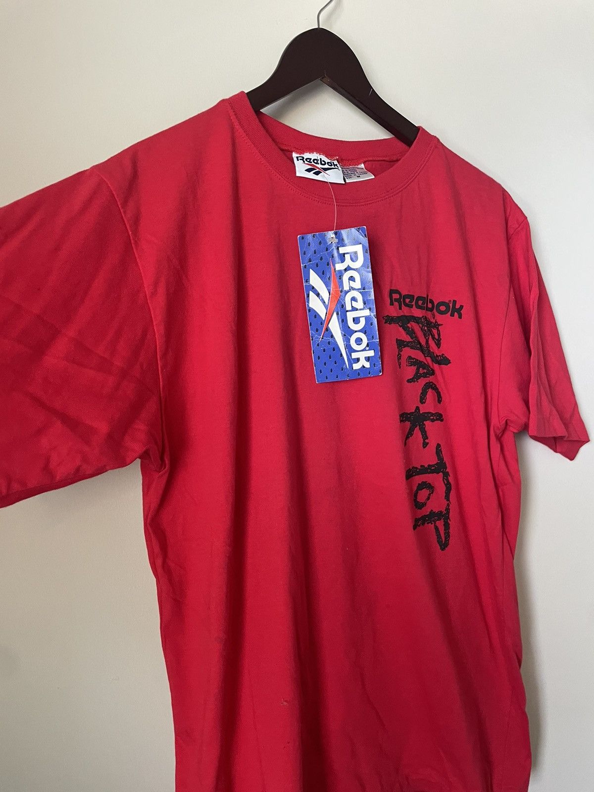 Reebok × Vintage BNWT Vintage 90s Reebok blacktop tee Size US M / EU 48-50 / 2 - 2 Thumbnail