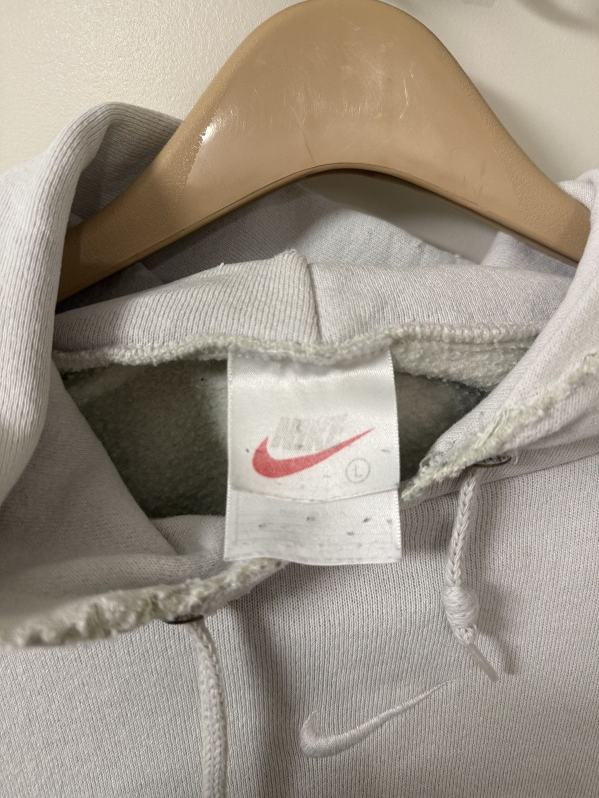 Nike Vintage Nike Center Swoosh Marshmellow Size Large Size US L / EU 52-54 / 3 - 3 Thumbnail