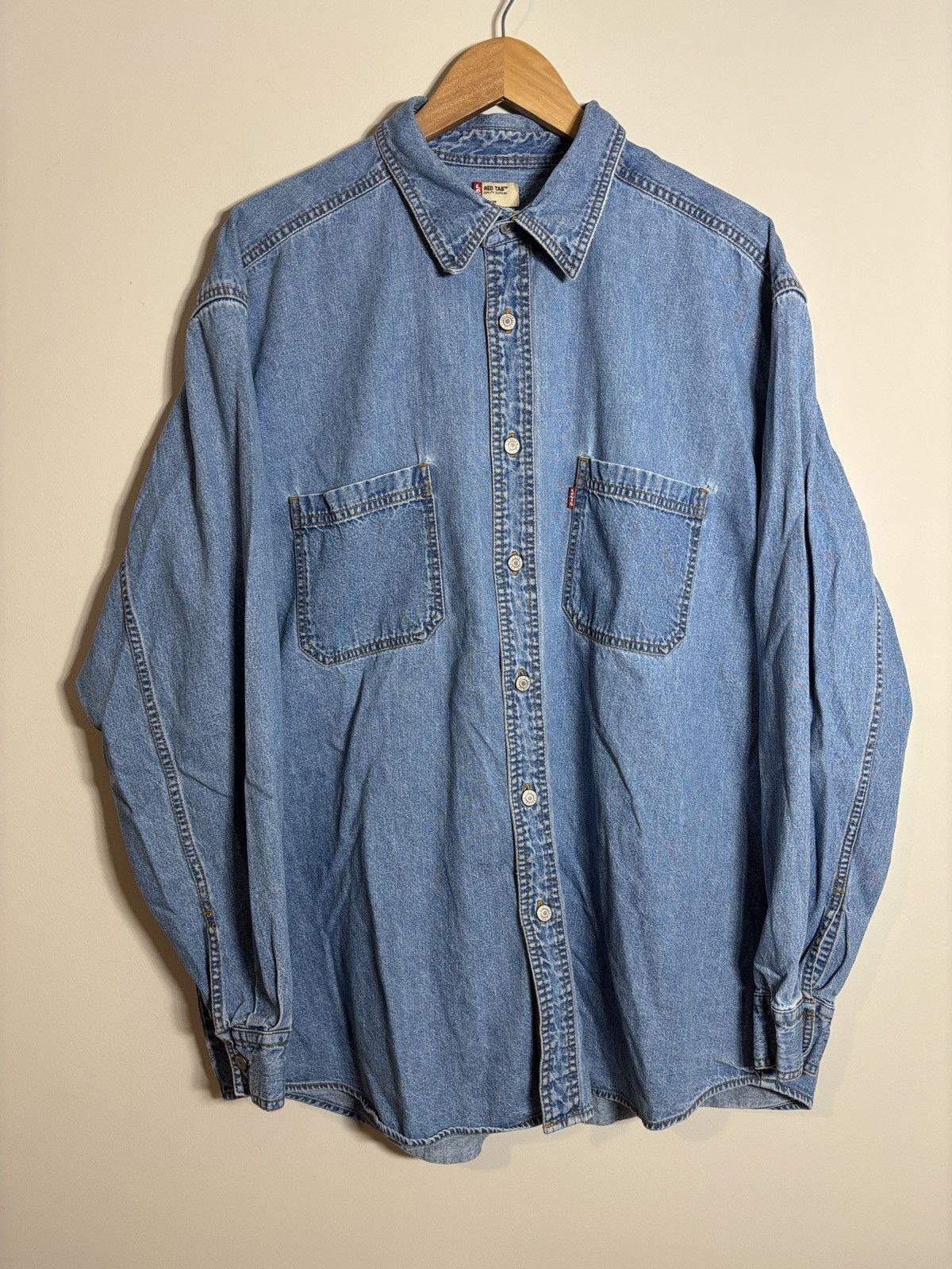 Levi's Vintage Levi’s Red Tab Denim Shirt Button Up Distressed XXL Size US XXL / EU 58 / 5 - 1 Thumbnail