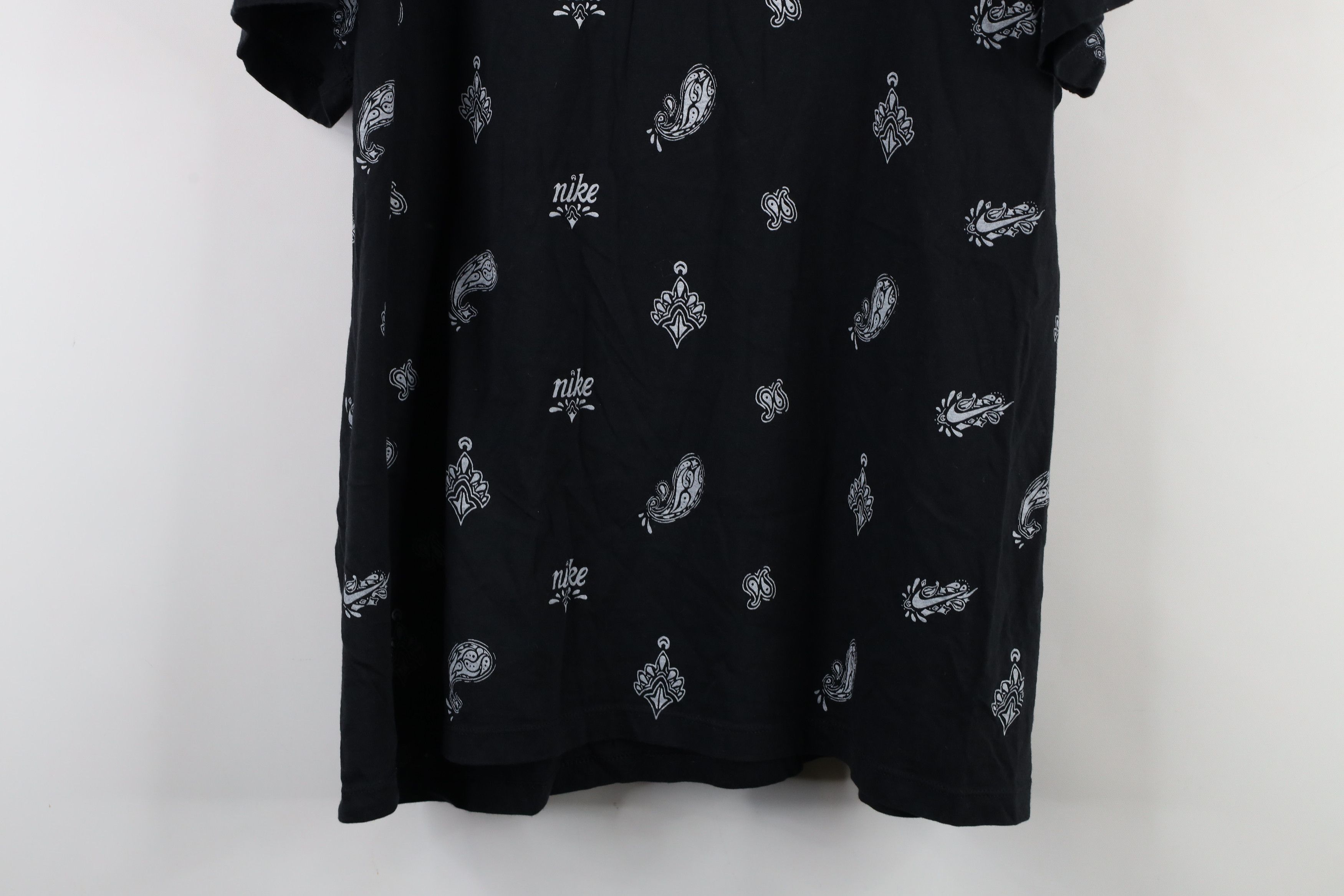 Nike × Vintage Nike Script Geometric Paisley All Over Print T-Shirt Black Size US XL / EU 56 / 4 - 13 Thumbnail