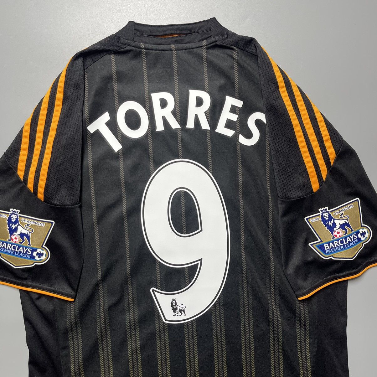 Adidas CHELSEA ADIDAS 2010/2011 FOOTBALL AWAY JERSEY #9 TORRES Size US M / EU 48-50 / 2 - 11 Thumbnail