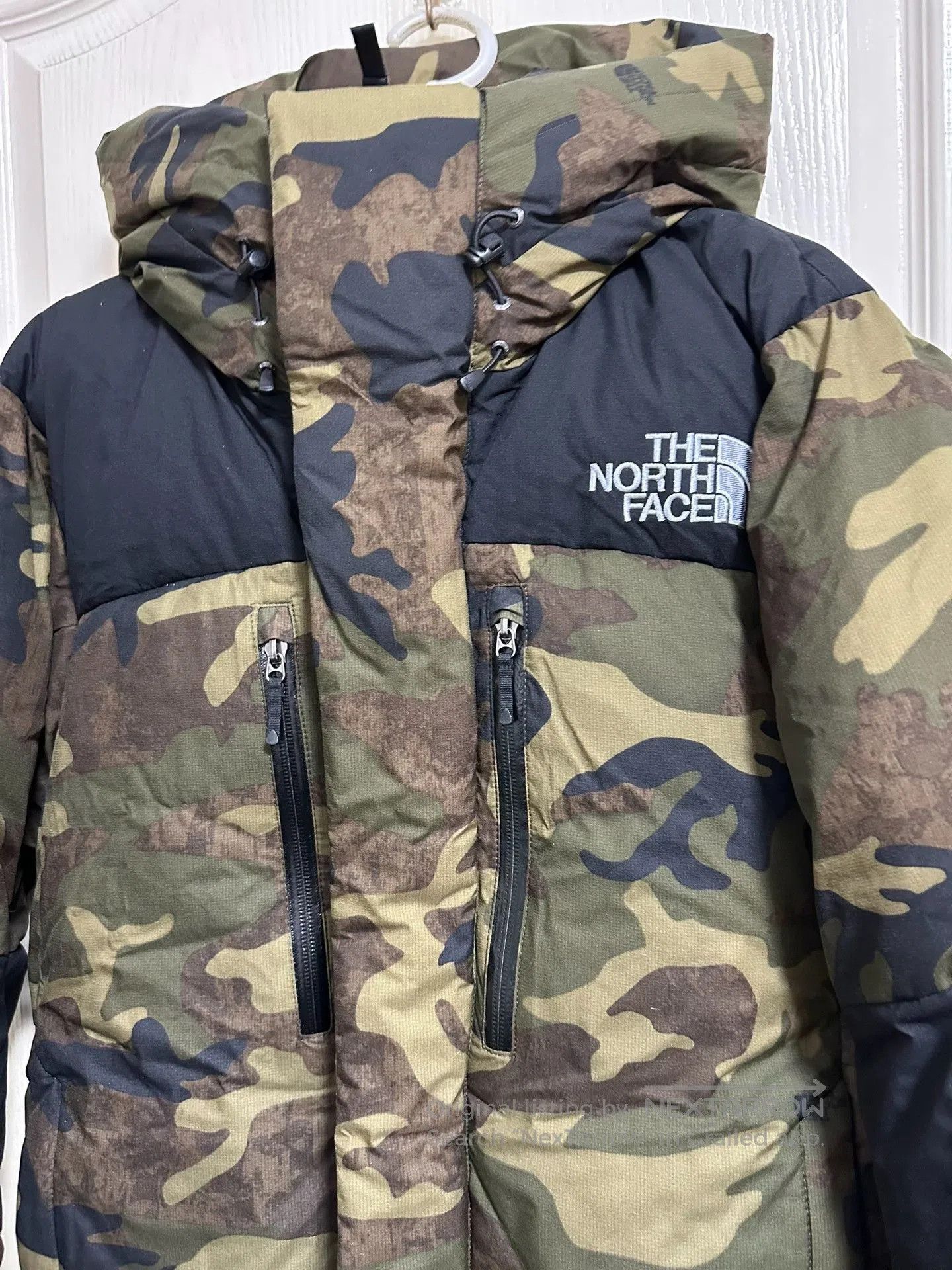 The North Face THE NORTH FACE Camouflage Down Jacket. Size US M / EU 48-50 / 2 - 4 Thumbnail