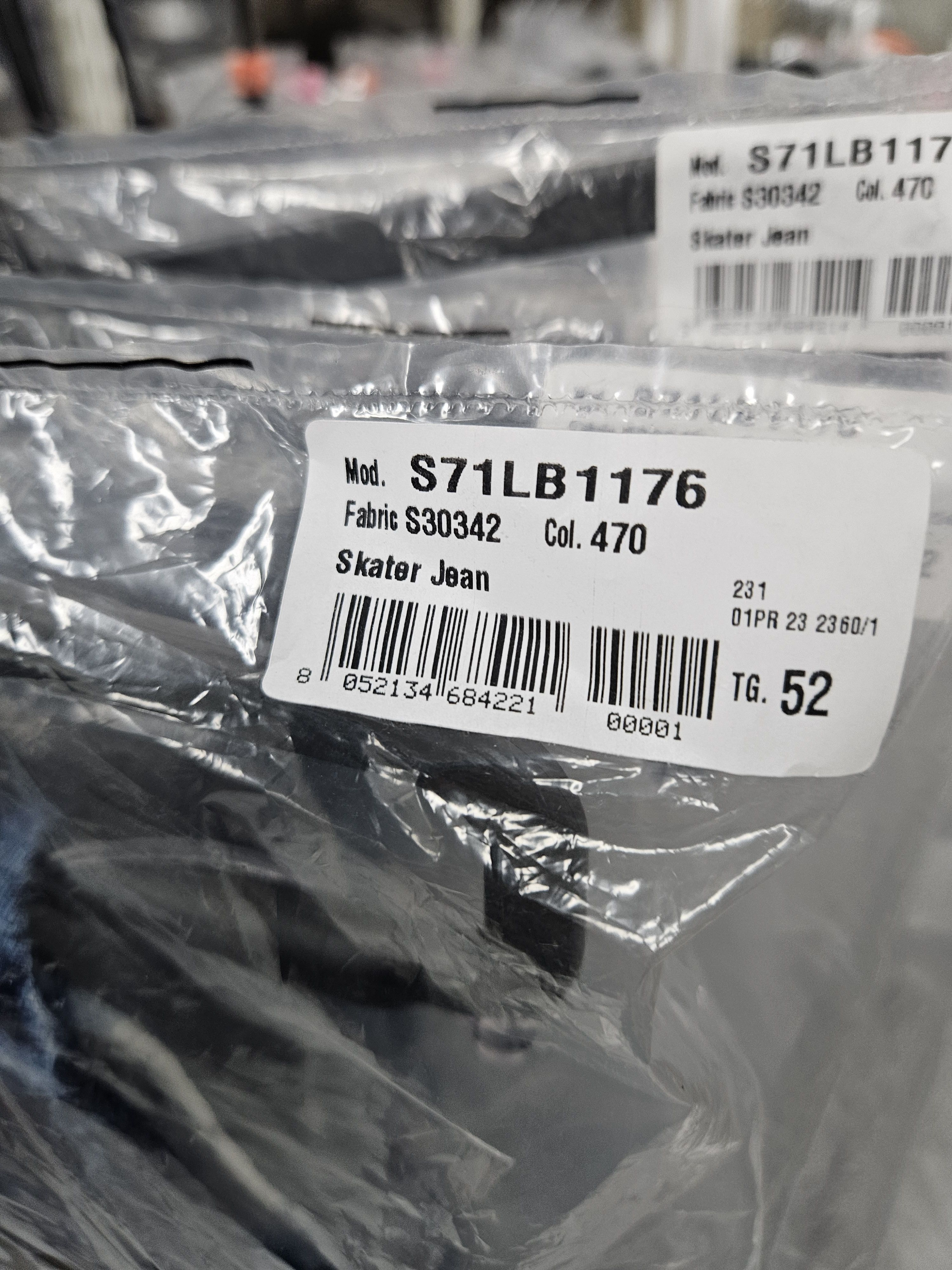 Dsquared2 Dsquared2 BLUE Skater jeans S71LB1176 S30342 470 size52 Size US 36 / EU 52 - 5 Thumbnail