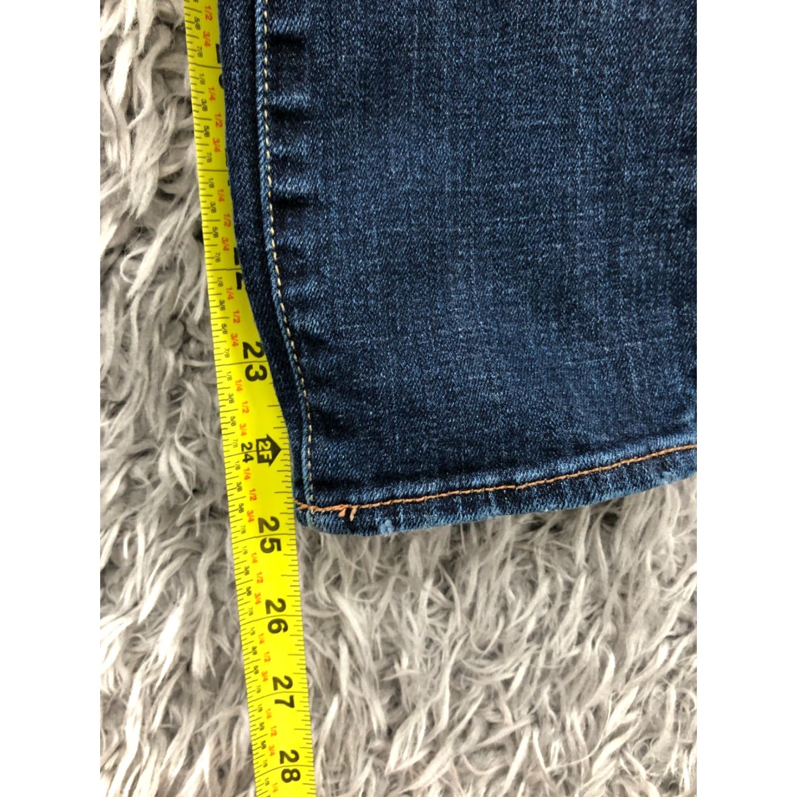 American Eagle Outfitters American Eagle Outfitters Artist Crop Jeans Size 0 Womens Medium Wash Blue Stretch Jeans Size 25" / US 0 / IT 36 - 3 Thumbnail
