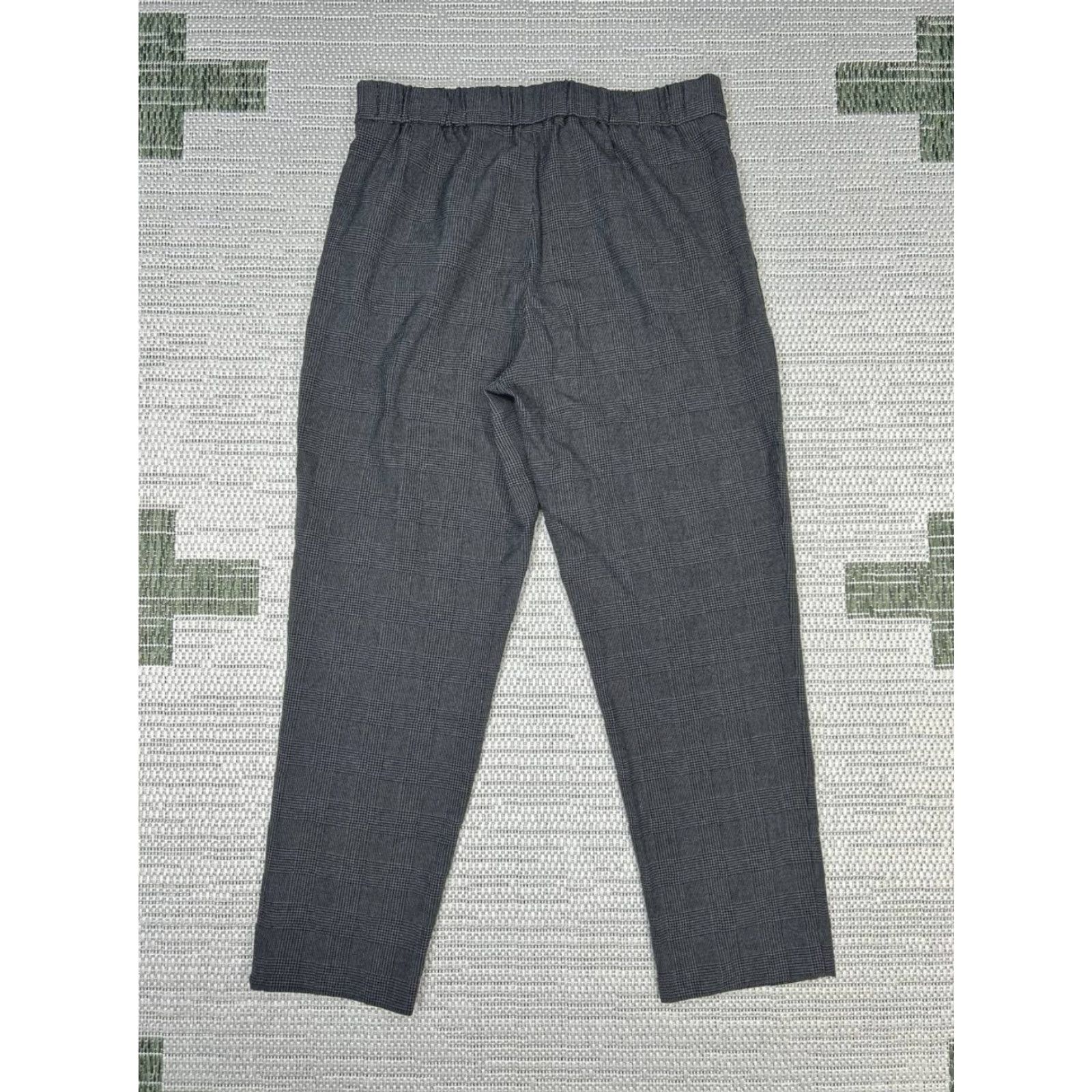 Aritzia Aritzia Babaton Conan Pants Womens 6 Gray Houndstooth Plaid Stretch Cropped Tapered Slim Front Flat Front Modern Casual Dress Pants Womens Size 28" / US 6 / IT 42 - 2 Thumbnail