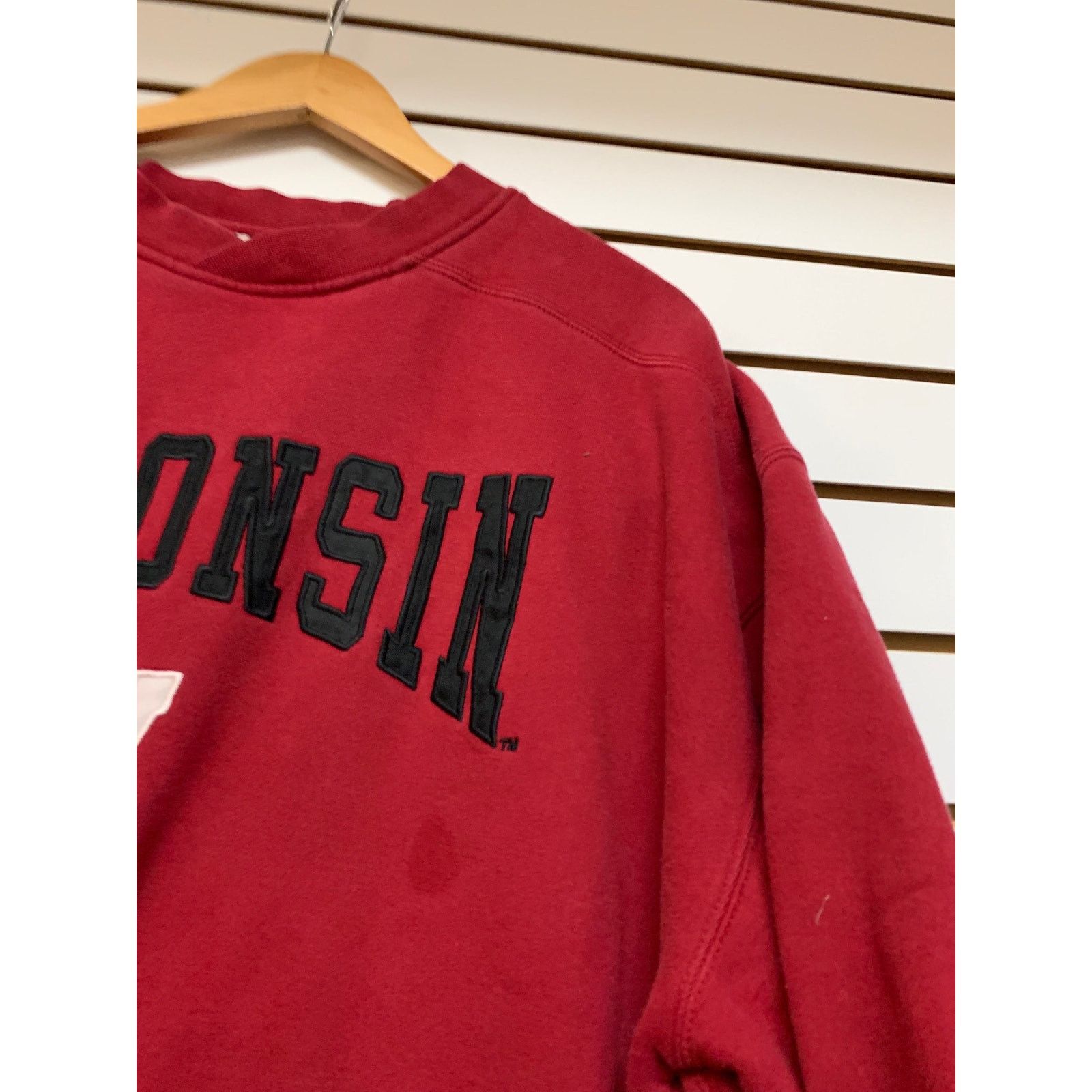 Adidas Vintage Wisconsin Badgers adidas crewneck Sweatshirt size XL Size US XL / EU 56 / 4 - 3 Thumbnail