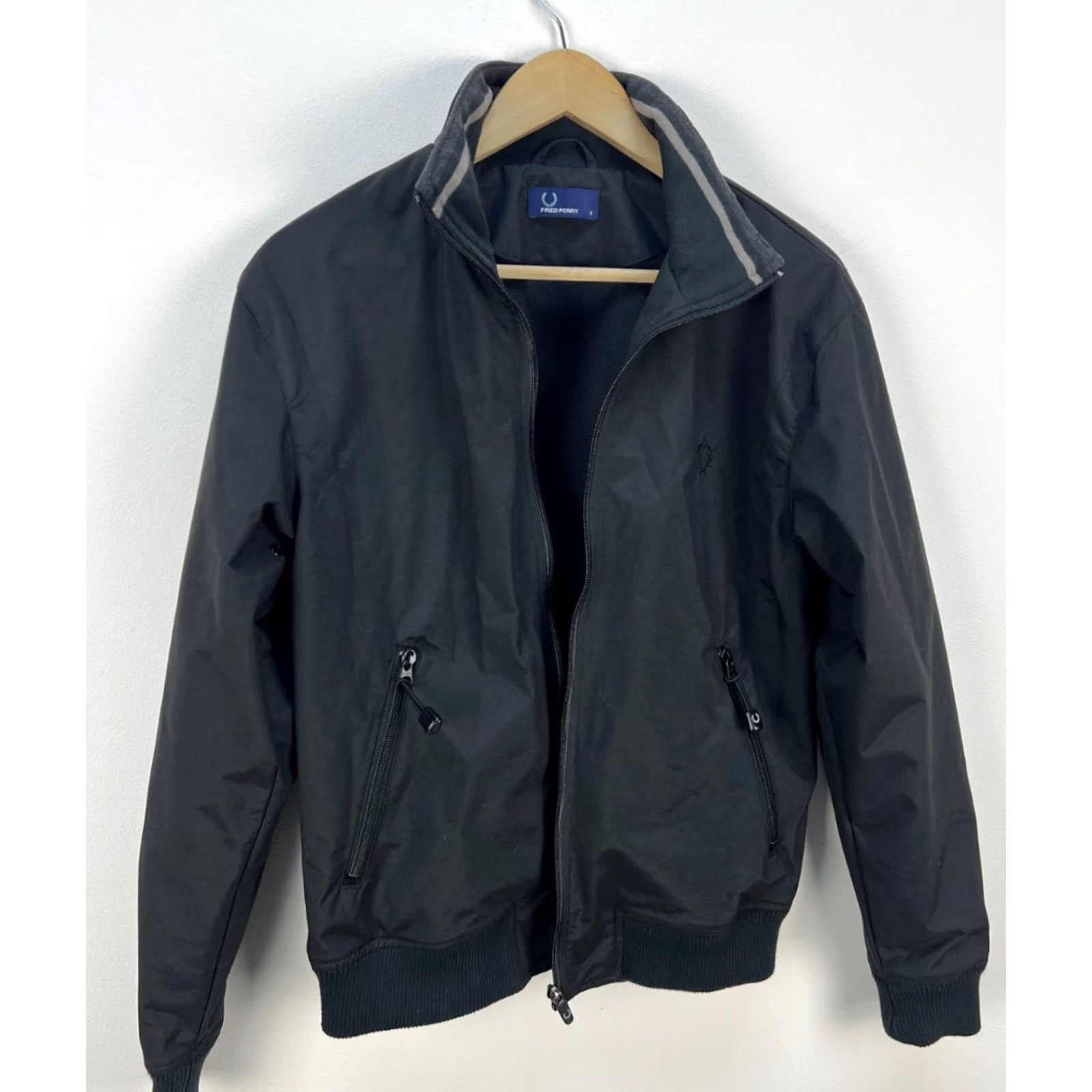Fred Perry Fred Perry Nylon Bomber Jacket Mens S Nylon Bomber Jacket Black Logo Zip Casual Fall Spring Vintage: No Size US S / EU 44-46 / 1 - 2 Thumbnail