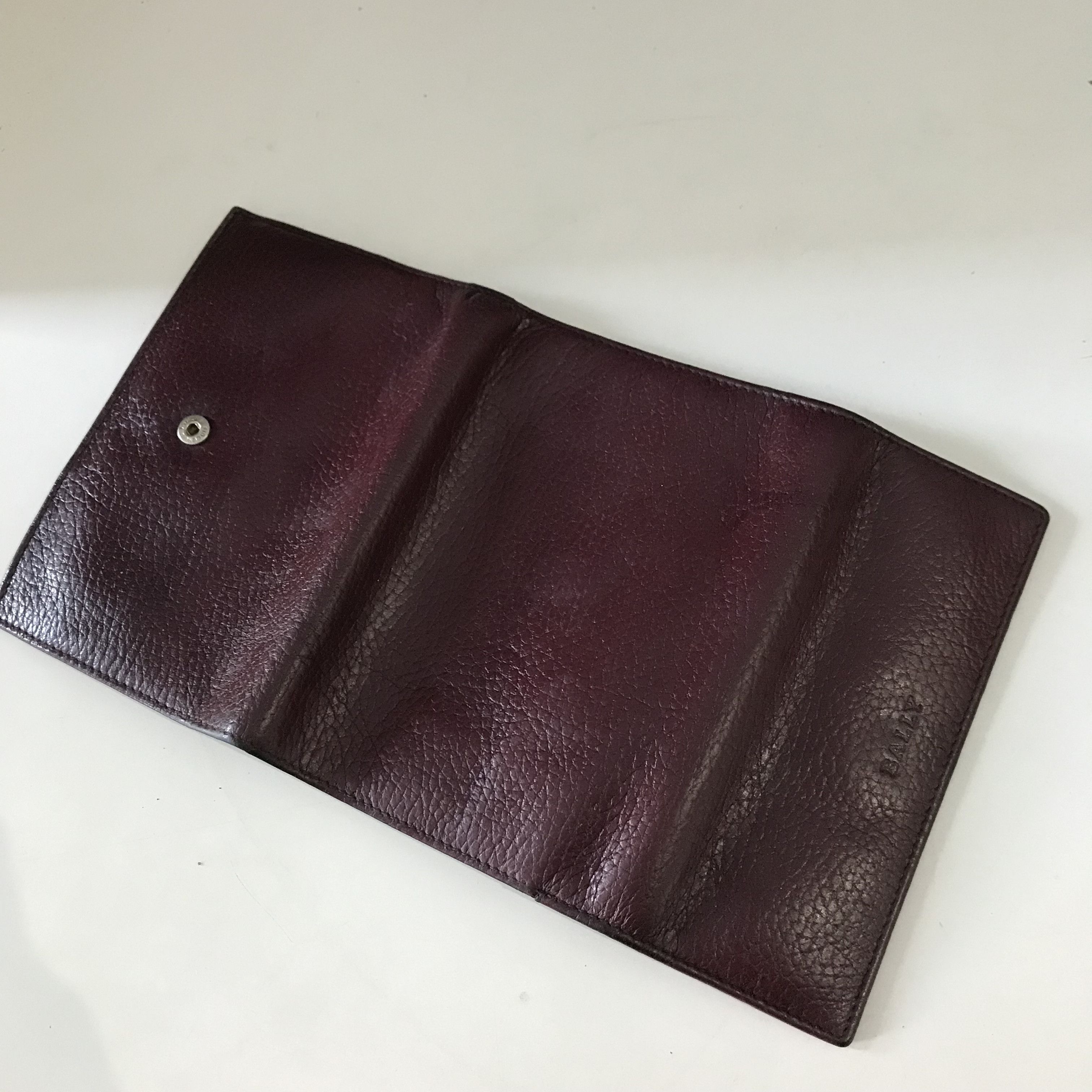 Bally Vintage Bally Wallet Purse bifold Leather red fiocchi Italy Size ONE SIZE - 5 Thumbnail