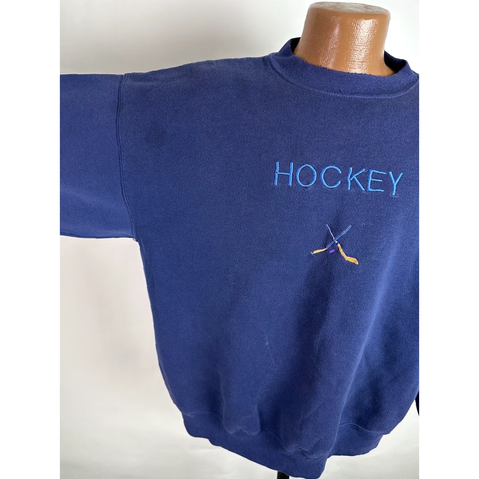 Tultex VINTAGE Tultex Sweatshirt XL Blue Navy Embroidered 90s Distressed Men Crew Neck Pullover Mid-weight Cotton Blend Size US XL / EU 56 / 4 - 3 Thumbnail