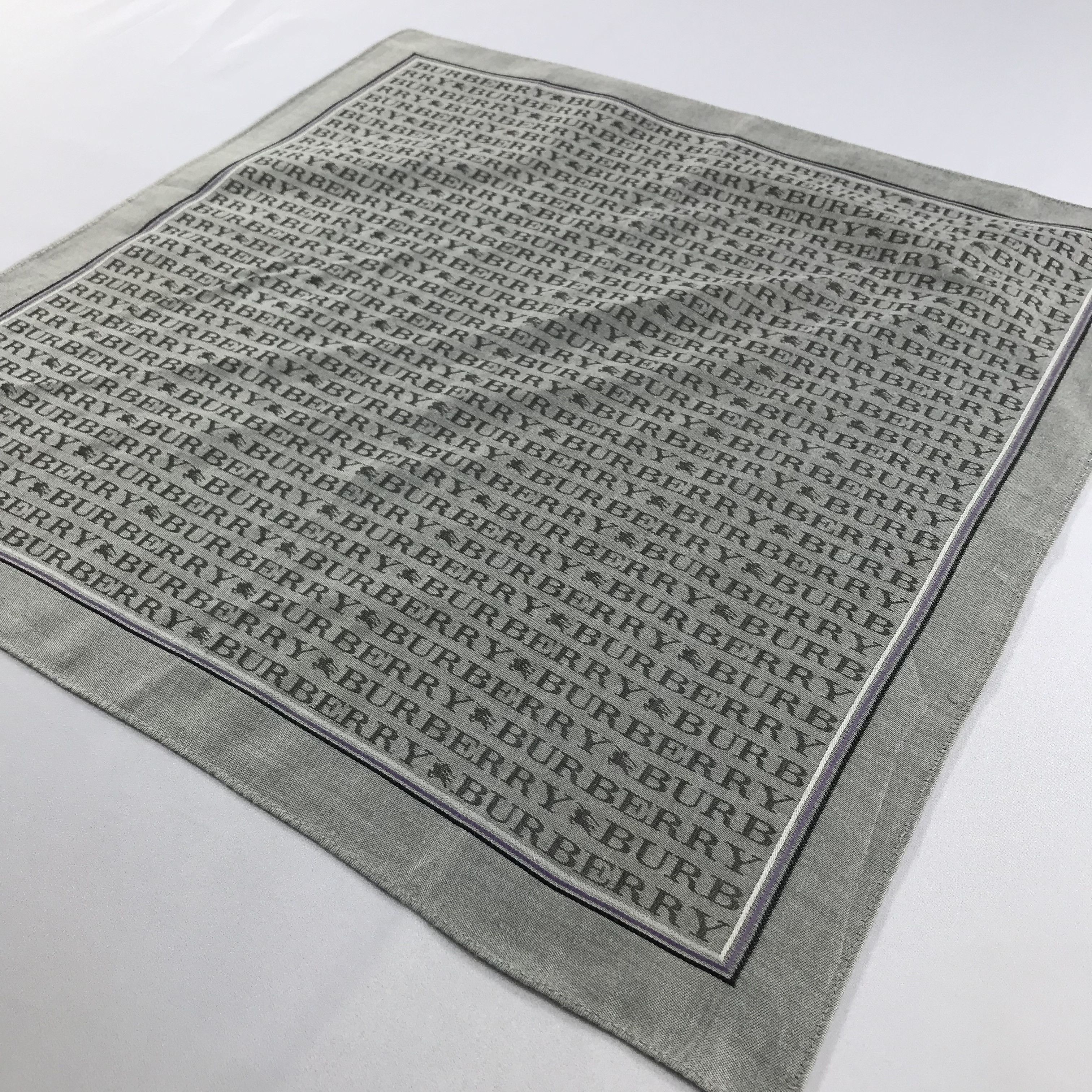 Burberry × Vintage Burberry Bandana / Handkerchief / Neckerchief - S2111 Size ONE SIZE - 2 Thumbnail
