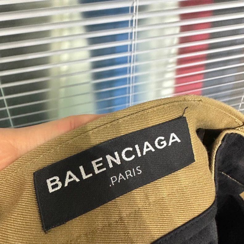 Balenciaga Balenciaga size 46 Pants + slacks Size US 30 / EU 46 - 9 Thumbnail
