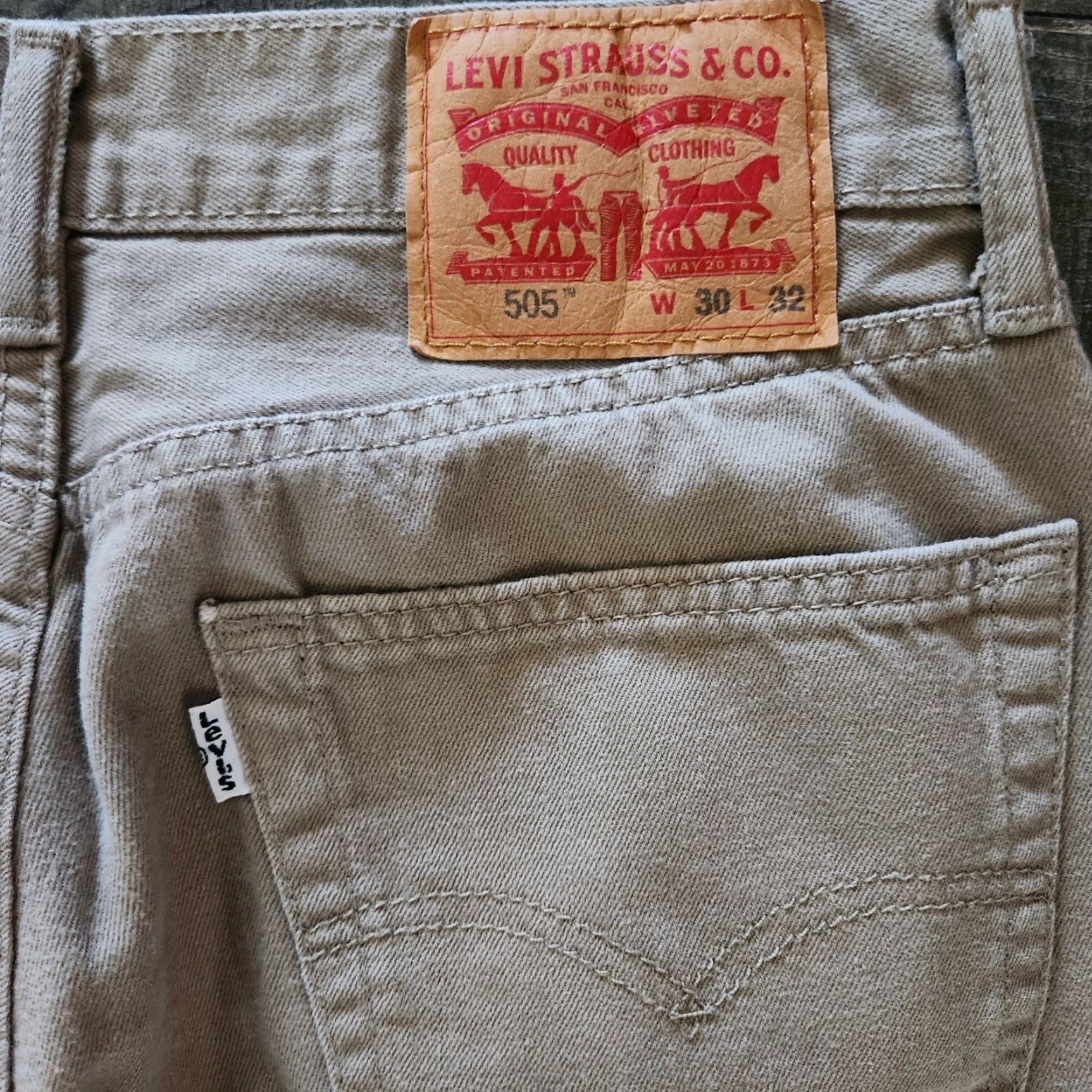 Levi's Levi's 505 Jeans Men's 30x32 Tan Denim Straight Leg White Tag 5-Pocket Relaxed Fit Belt Loops Size US 30 / EU 46 - 8 Thumbnail