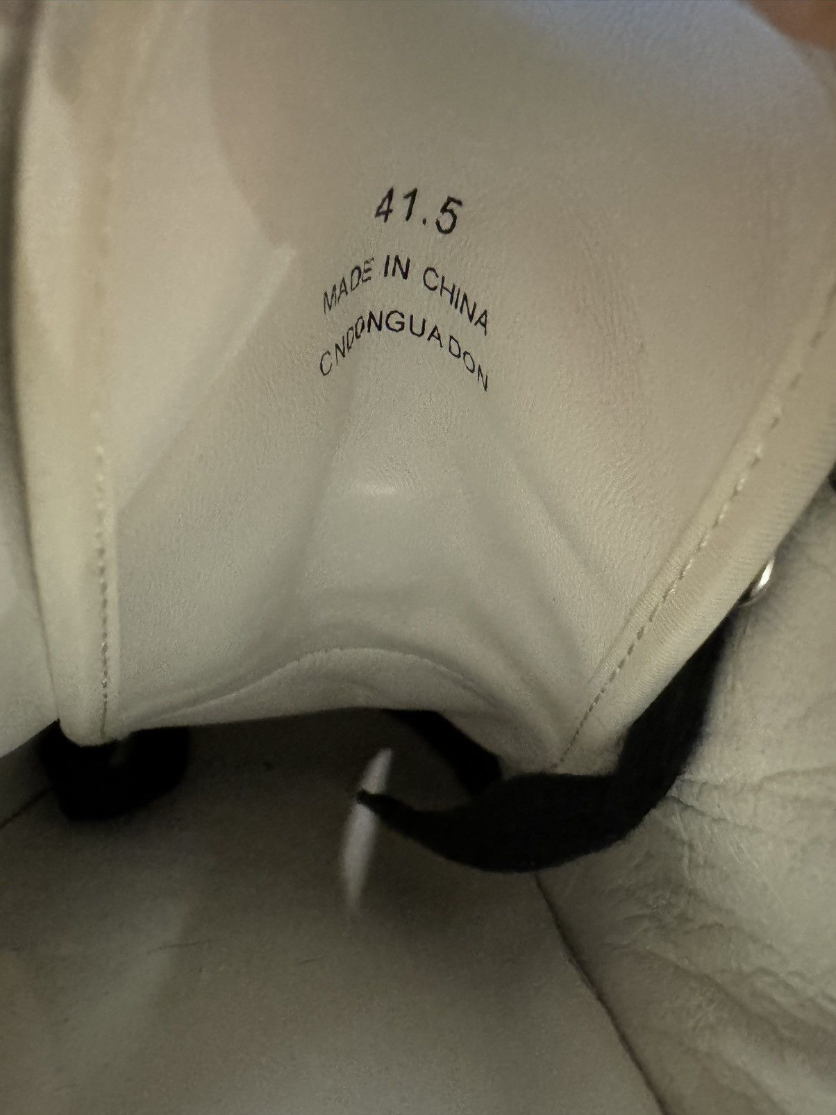 Burberry Burberry Logo Shoes Size US 8.5 / EU 41-42 - 5 Thumbnail