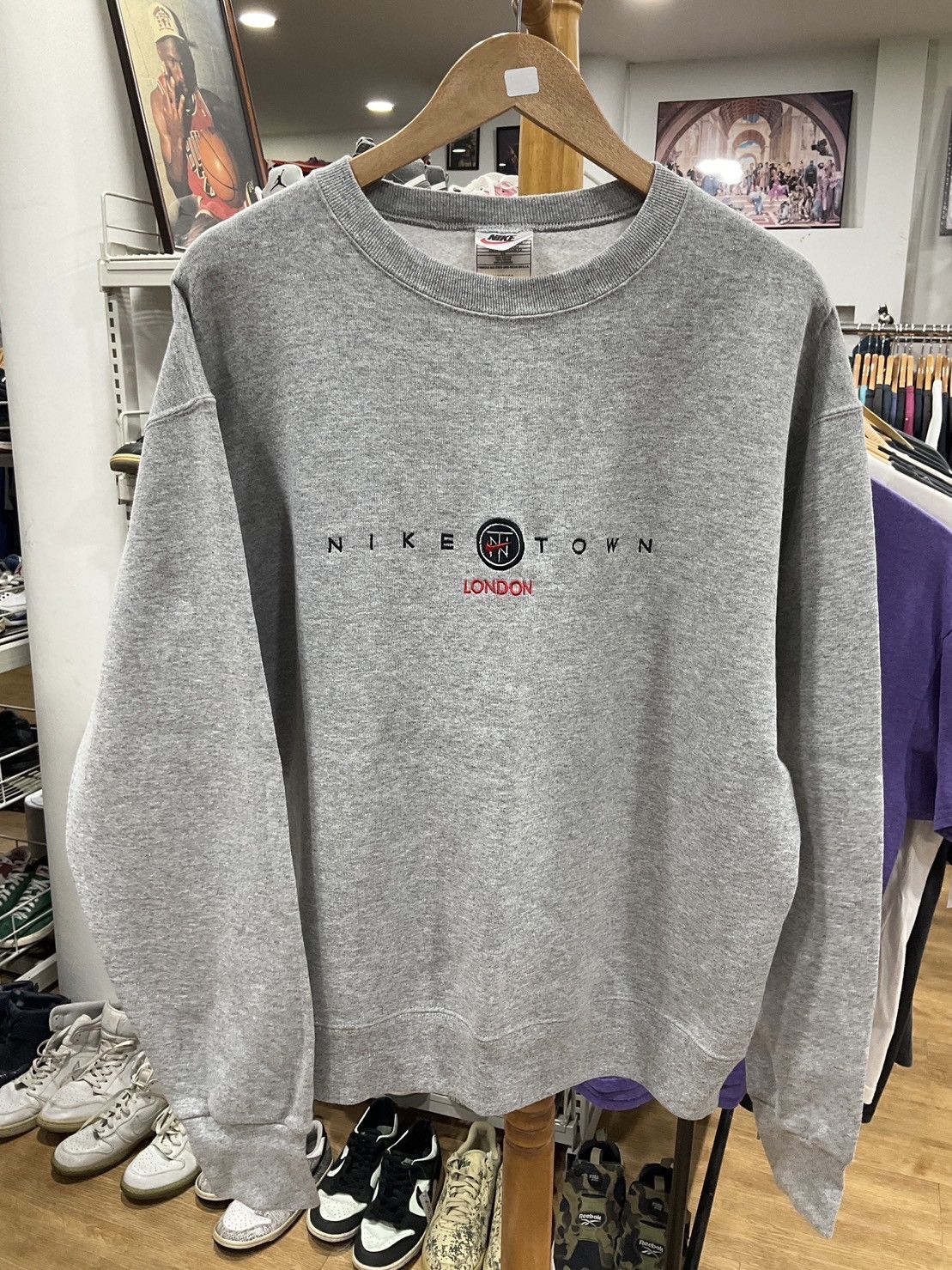 London Crewneck Sweatshirt Nike Town Sweatshirt Urban Renewal One