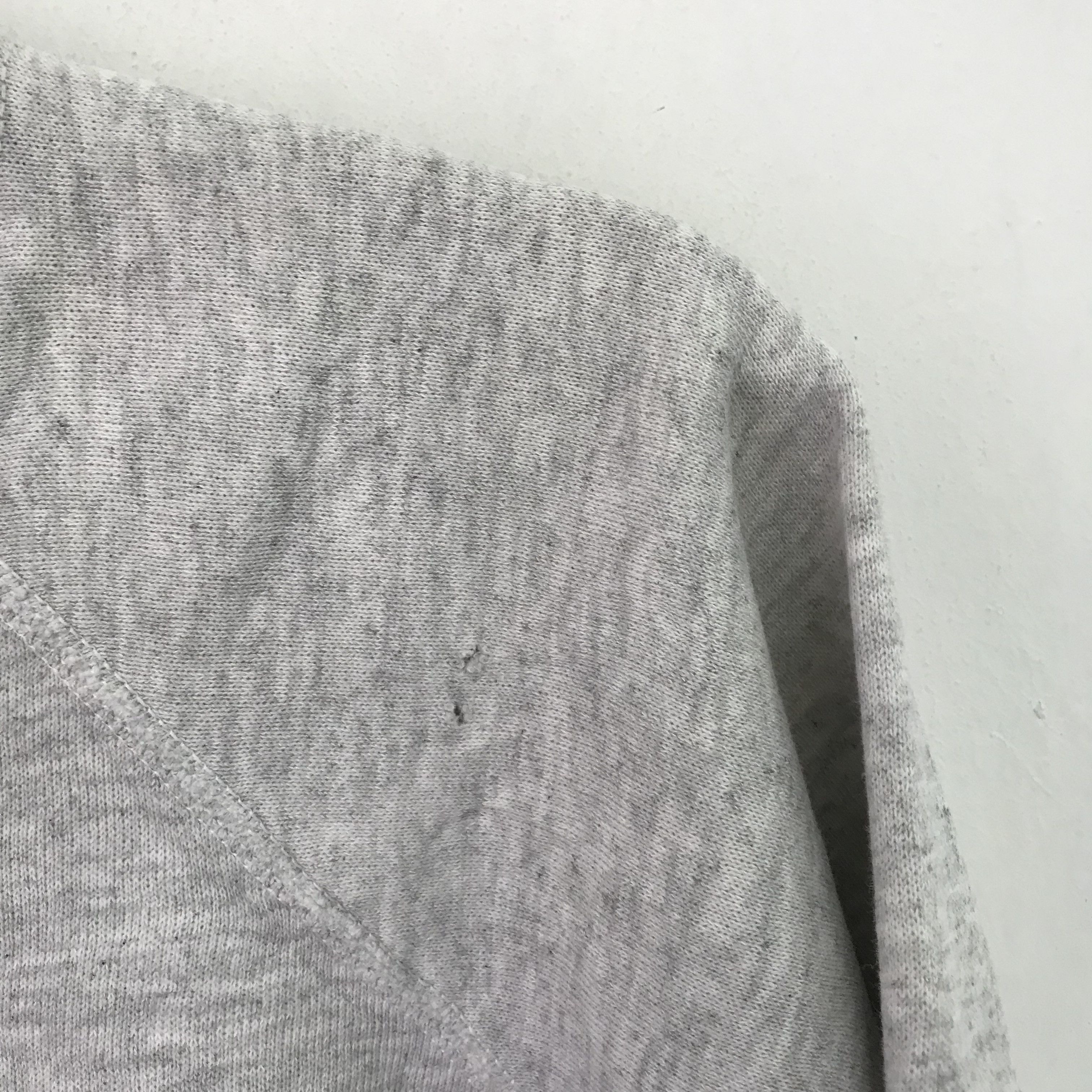 Hanes Vintage 90's Hanes Graphic Sweatshirt Medium - 656 Size US M / EU 48-50 / 2 - 10 Thumbnail
