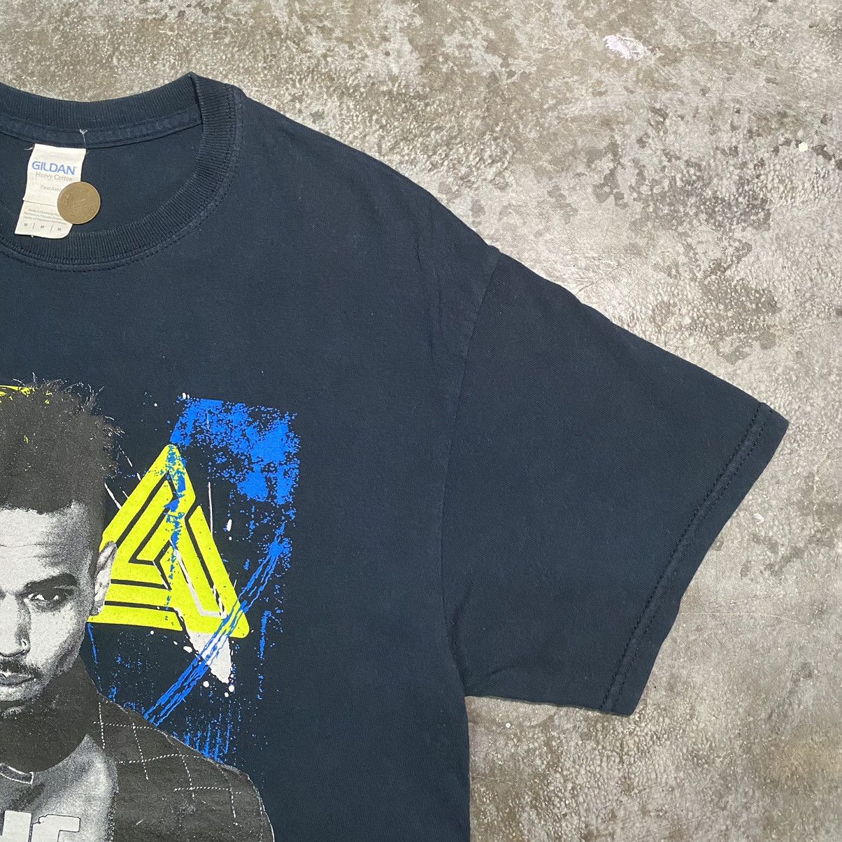 Band Tees CHRIS BROWN THE PARTY TOUR T SHIRT Y2K Size US M / EU 48-50 / 2 - 8 Thumbnail