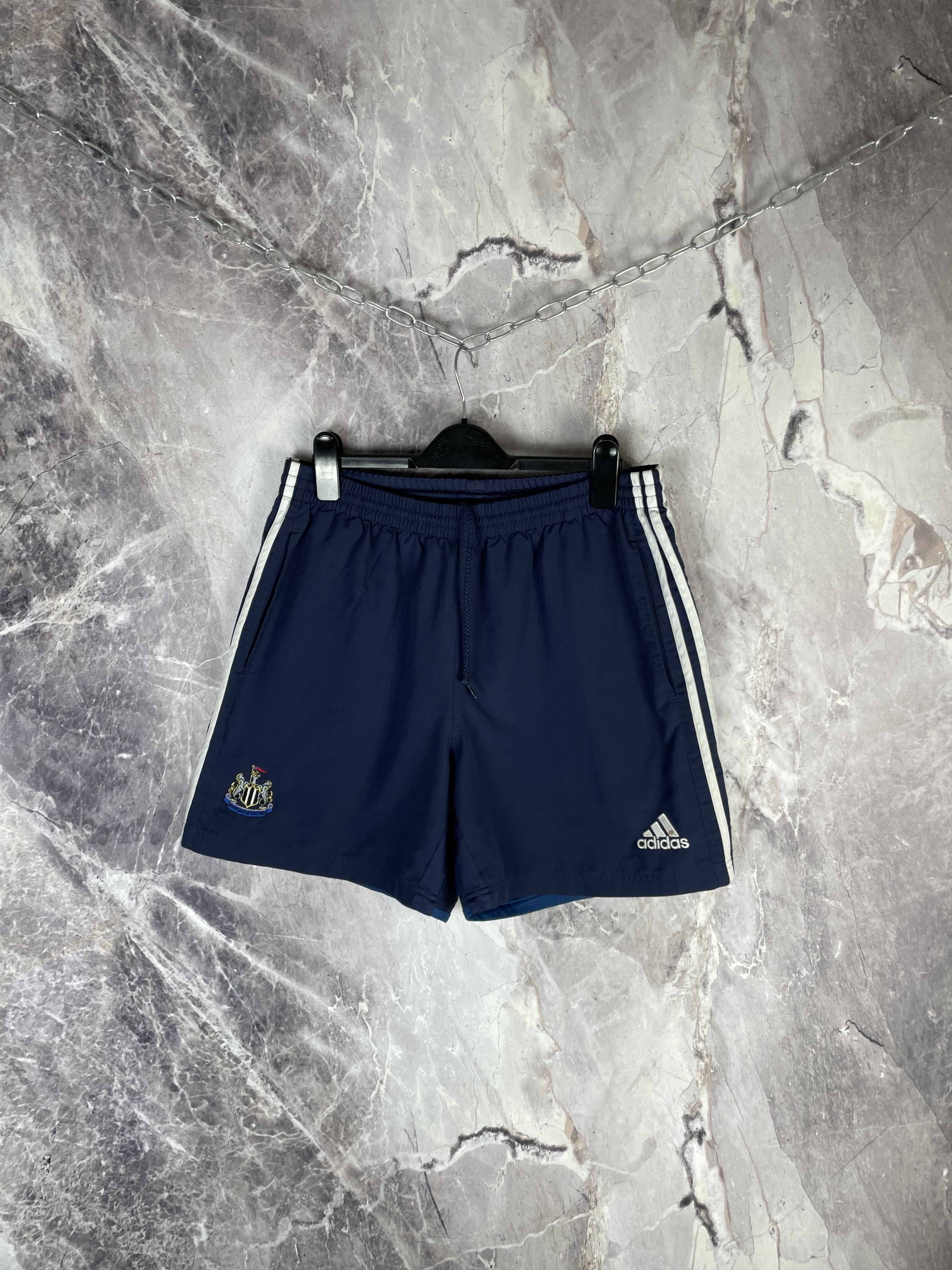 Adidas Adidas Vintage New Castle Shorts 90s Size US 32 / EU 48 - 2 Thumbnail