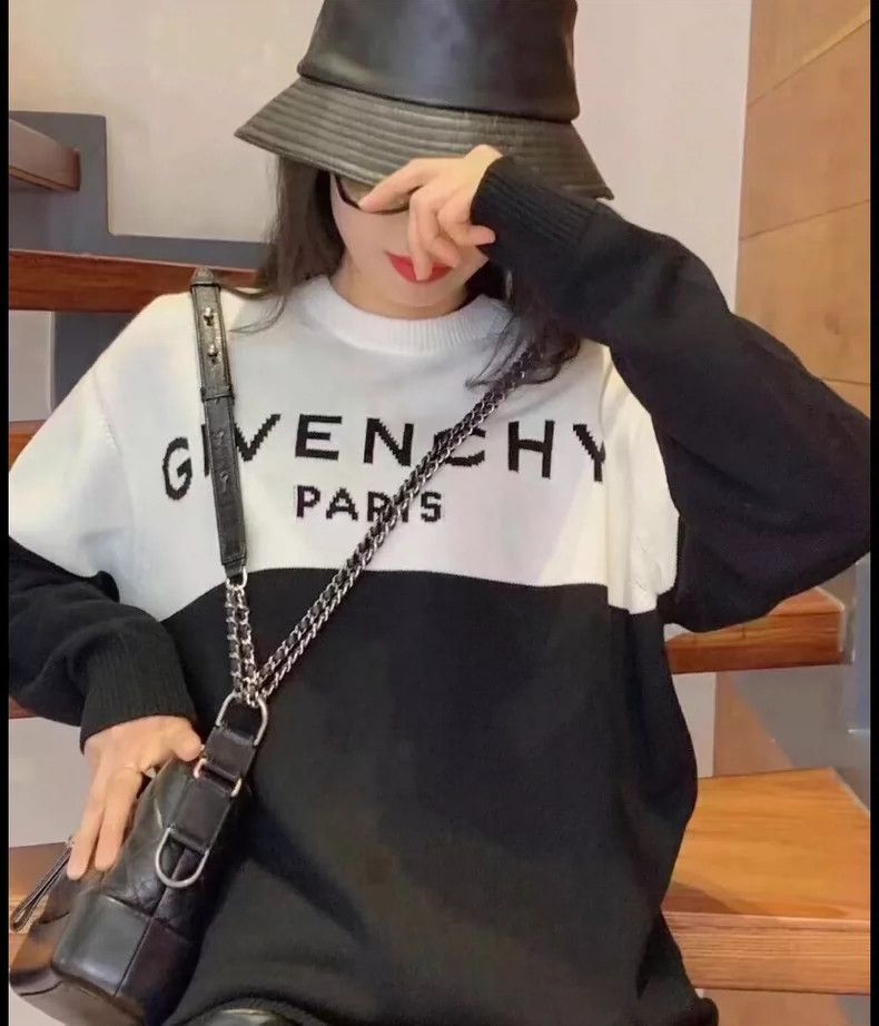 Givenchy Givenchy Colorblocked Logo Letter Intarsia Cashmere Crew N Size US M / EU 48-50 / 2 - 9 Thumbnail