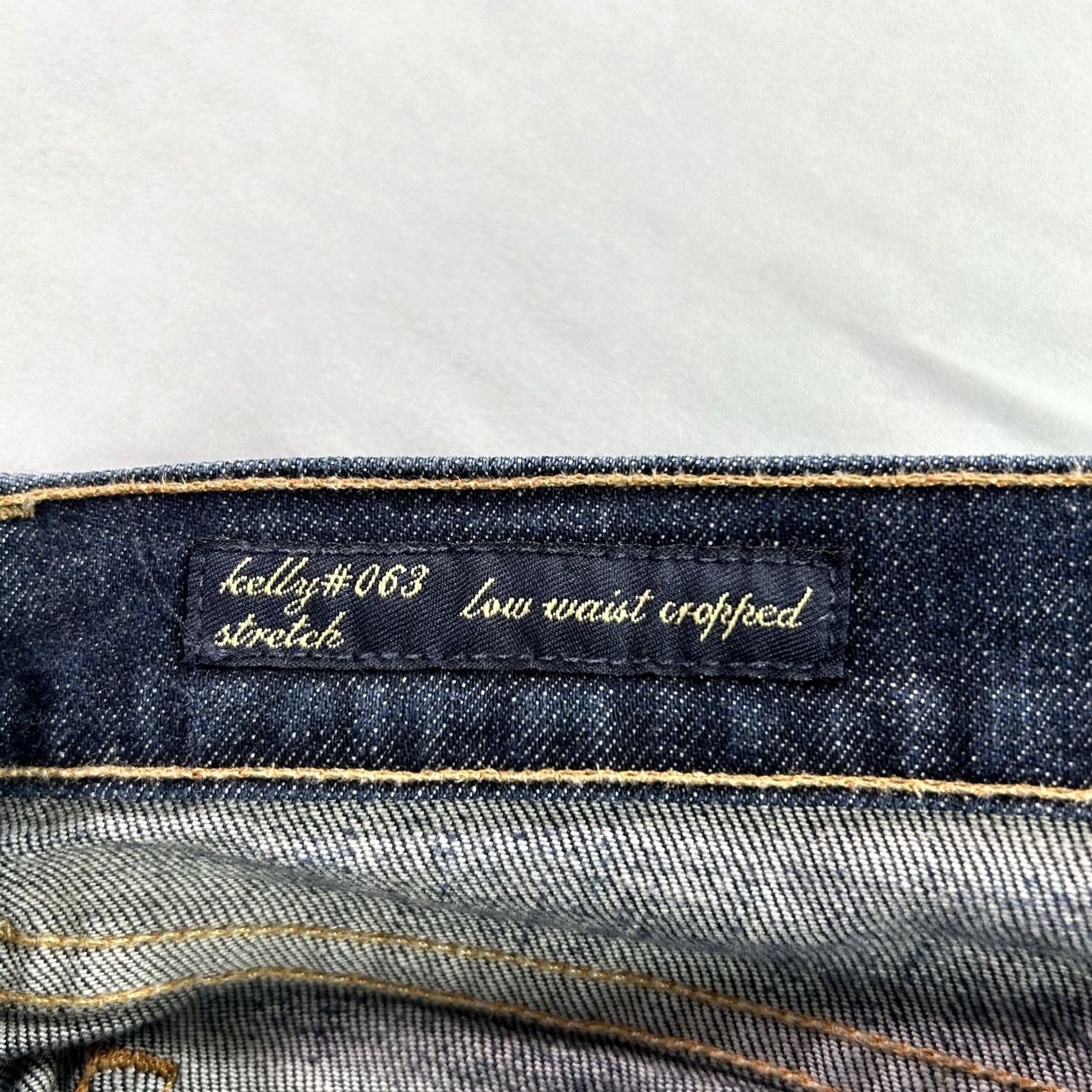 Citizens Of Humanity VINTAGE? No. Citizens of Humanity Jeans Womens 25 Kelly 063 Low Waist Cropped Stretch Denim Blue Size 42" / US 20 - 6 Thumbnail