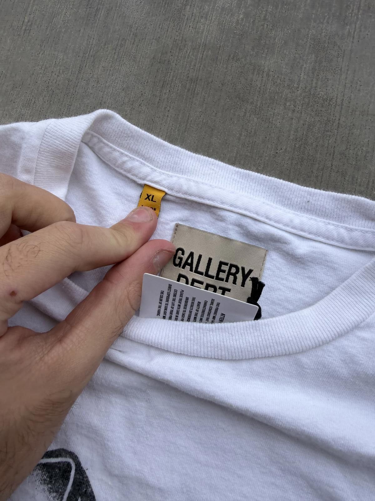 Other Gallery Dept. Graphic T-Shirt – White – Size XXL – NWT Size US XXL / EU 58 / 5 - 7 Thumbnail